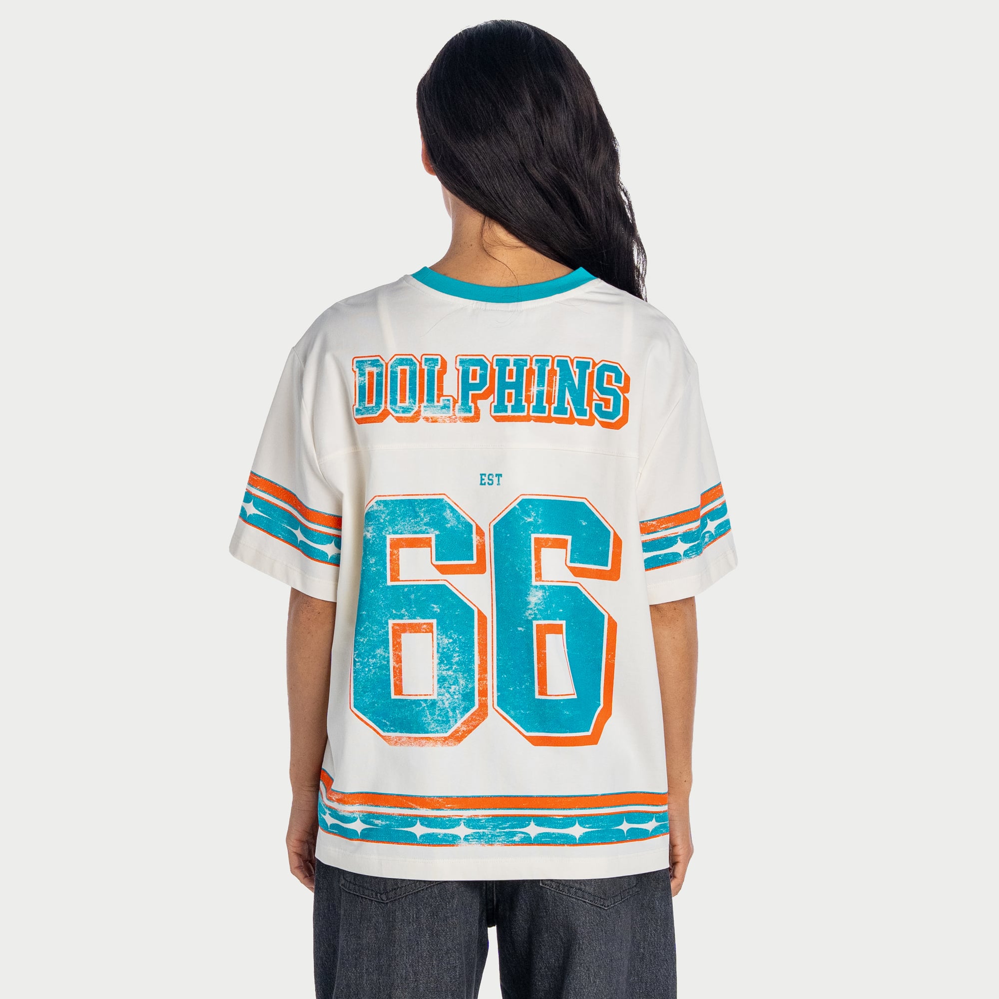T-shirt boyfriend oversize crème Miami Dolphins pour femme de la marque The Wild Collective