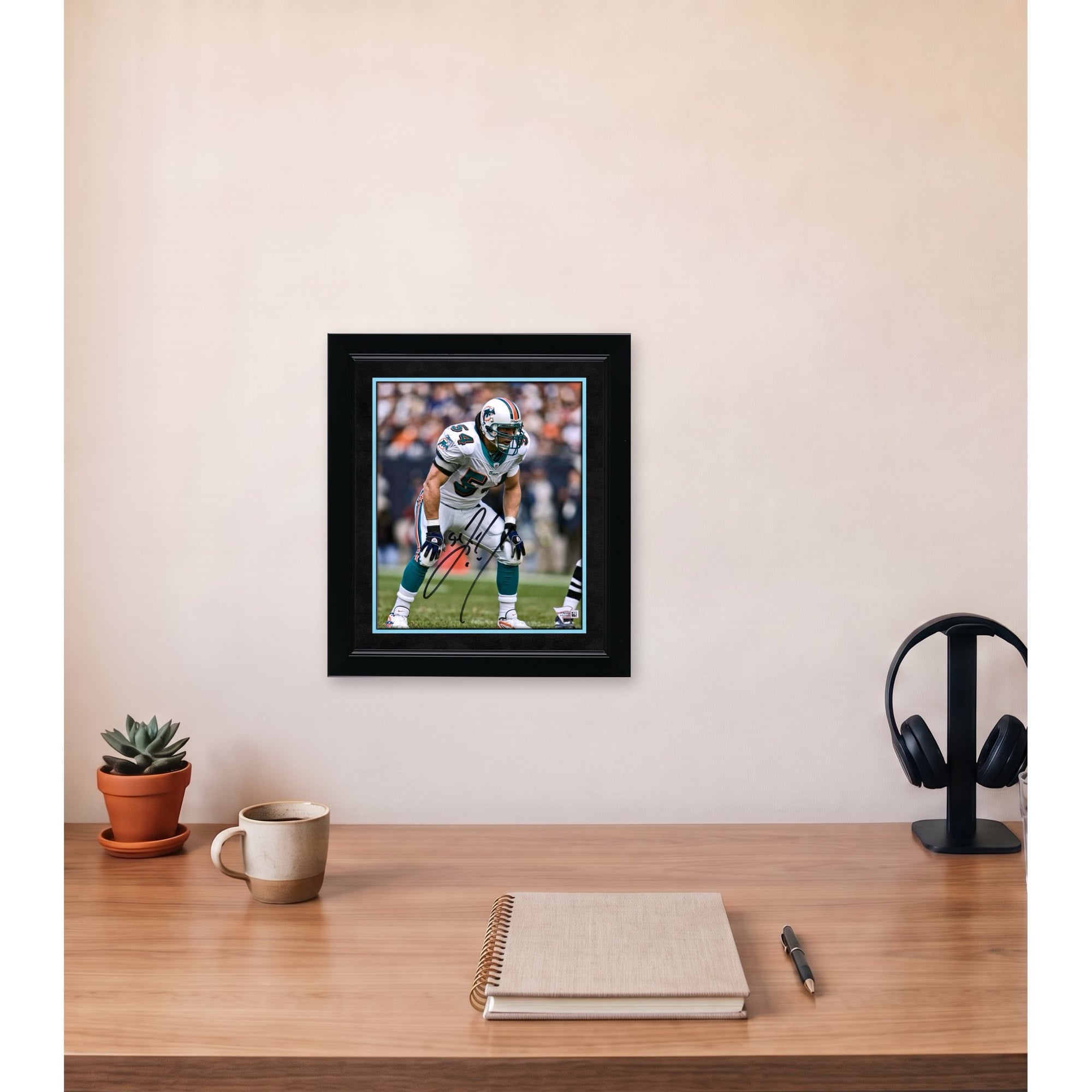 Zach Thomas Miami Dolphins Autographed 8" x 10" White Jersey Photograph