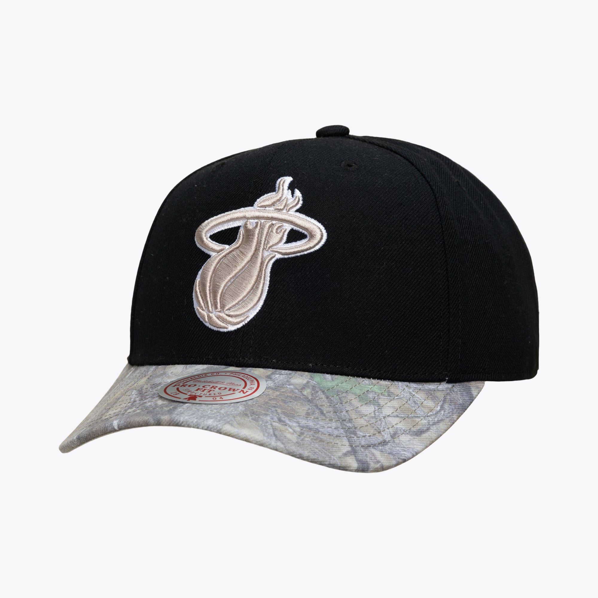 Men's Mitchell & Ness  Black/Camo Miami Heat Midnight Timber Pro Crown Snapback Hat