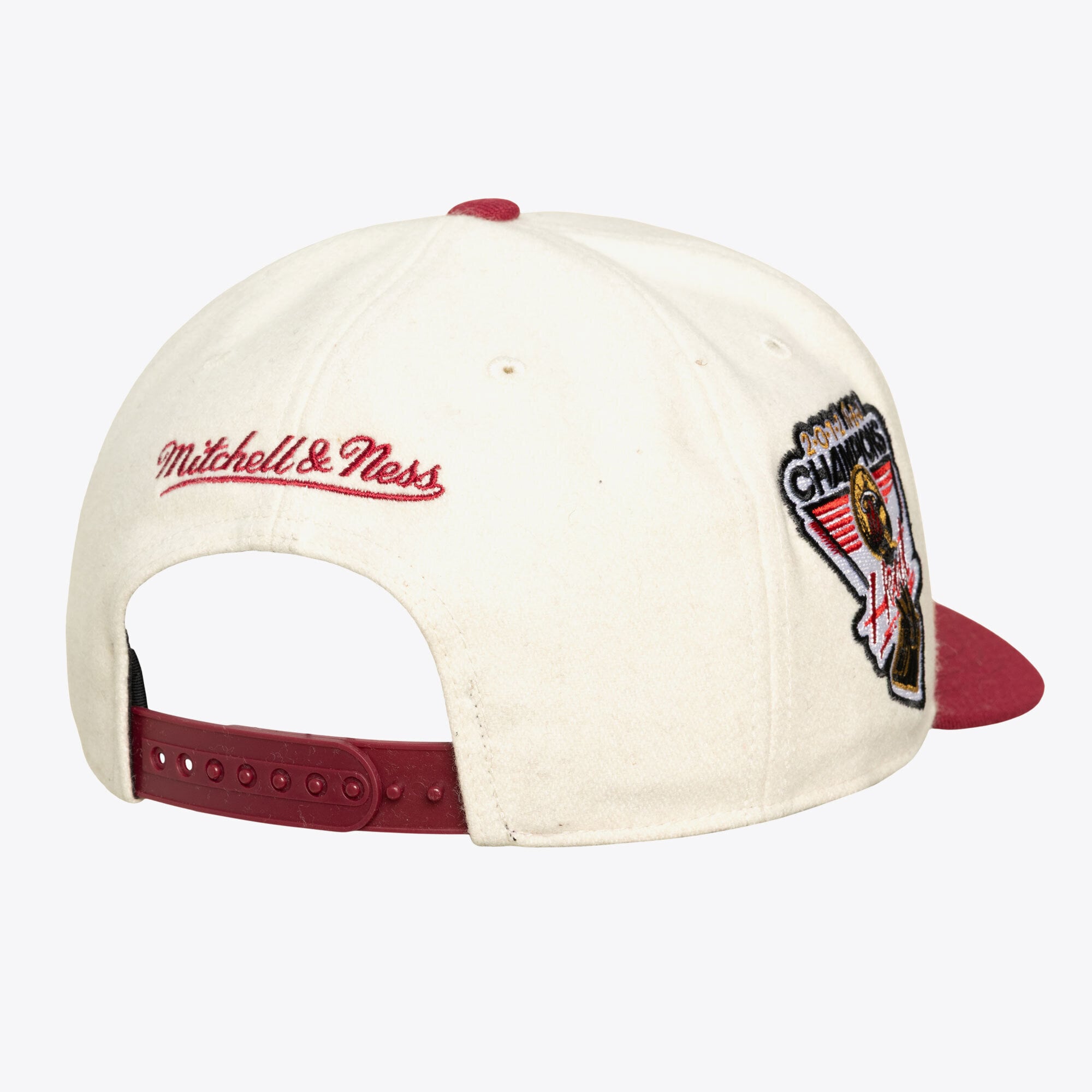 Casquette unisexe Mitchell & Ness crème Miami Heat Team Pro ajustable