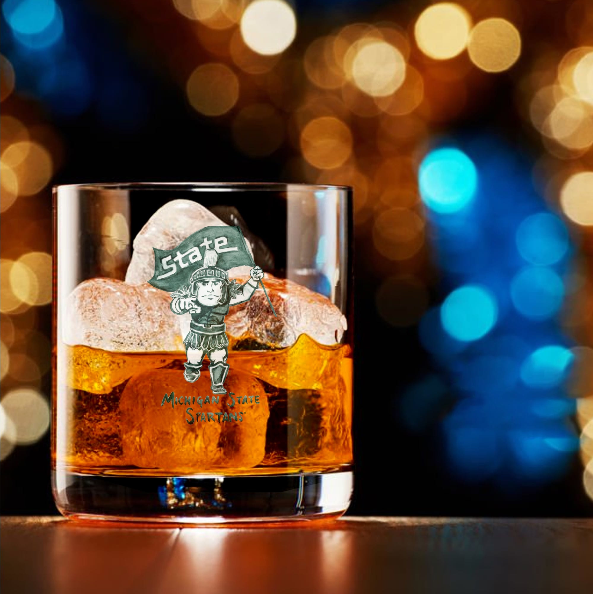 Ensemble de 2 verres à whisky à l'effigie de Laura Wilcox, mascotte des Spartans de l'Université d'État du Michigan, à Indigo Falls