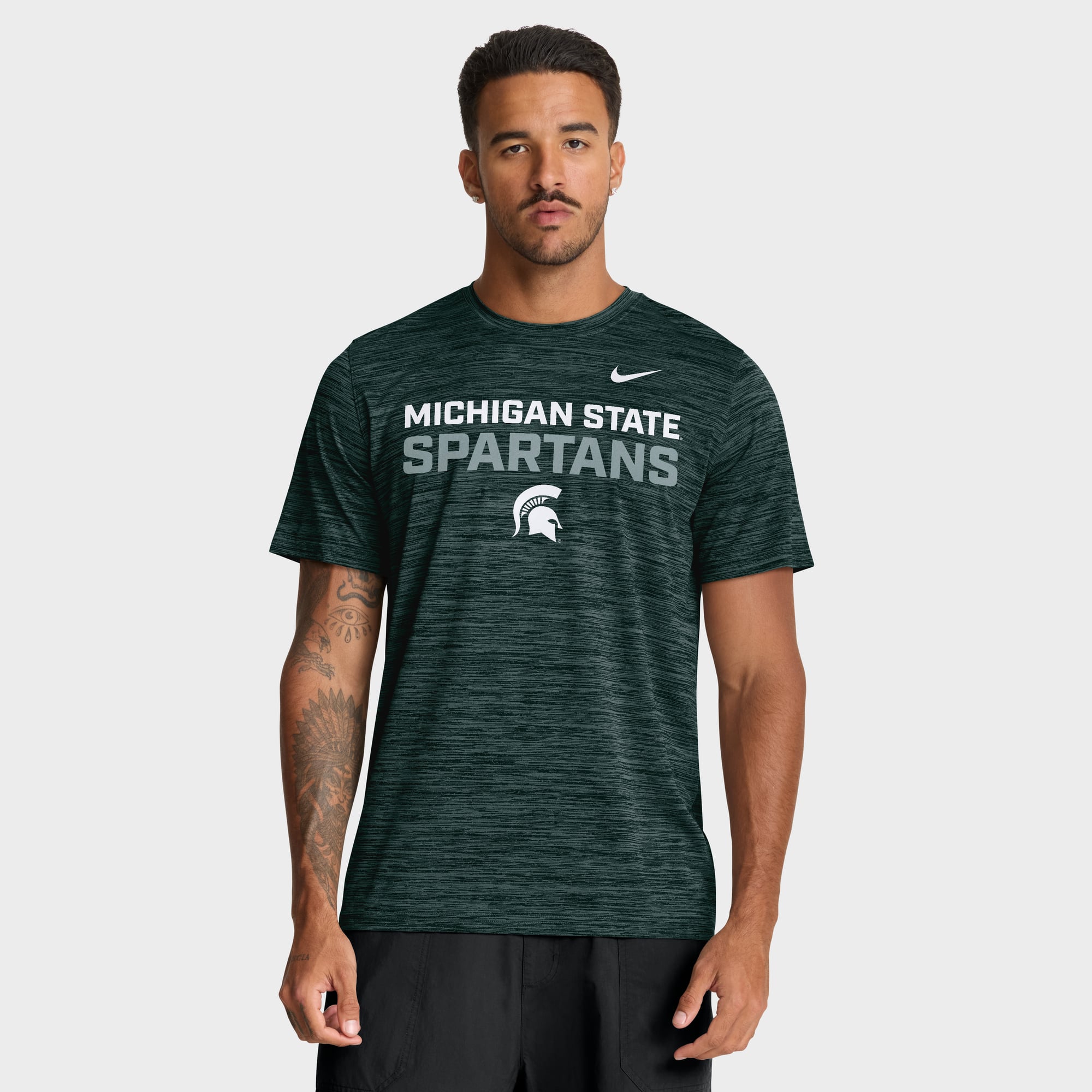 T-shirt Nike vert Michigan State Spartans Campus Center Stack Velocity Performance pour homme