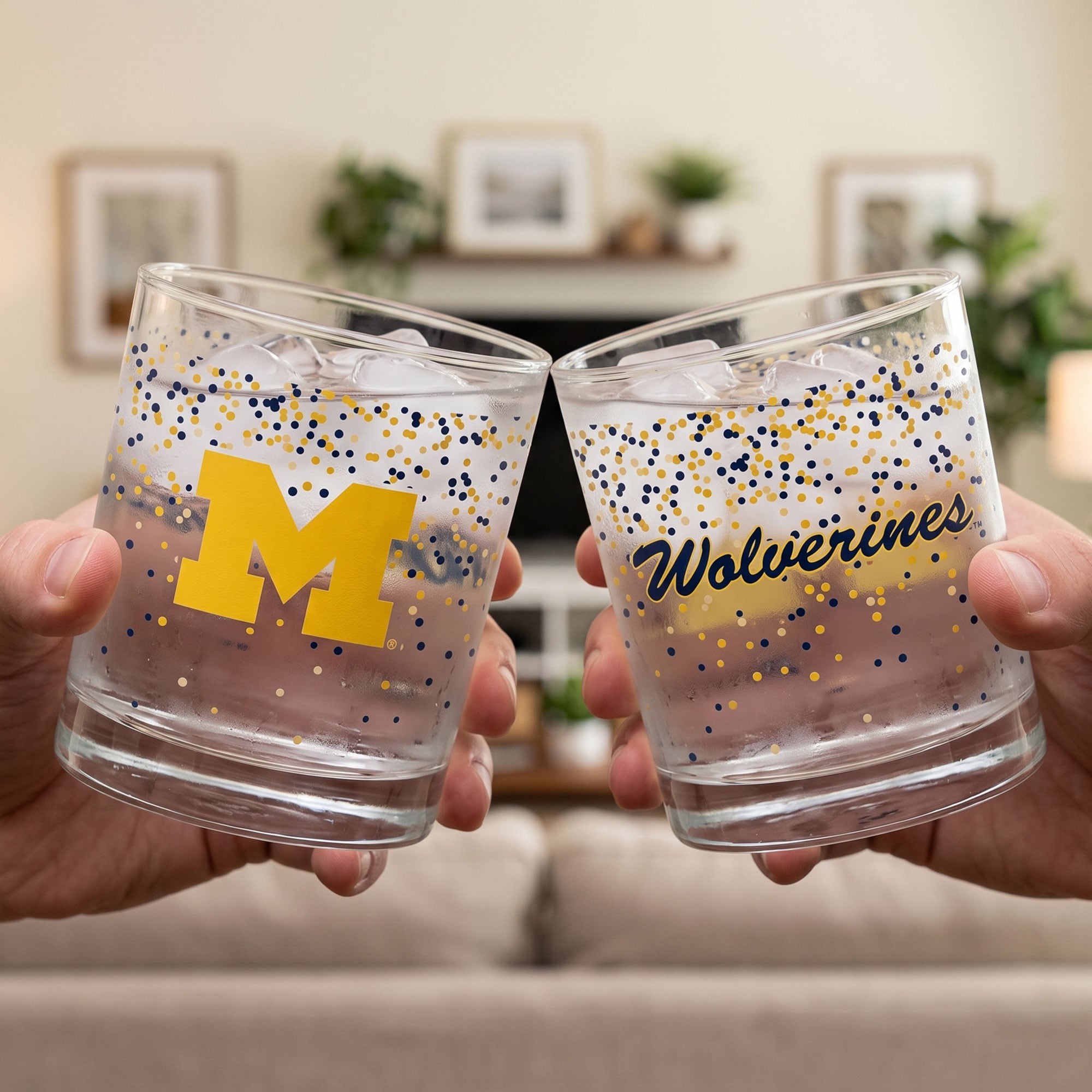 Ensemble de 2 verres à whisky Confetti Wolverines d'Indigo Falls, Michigan