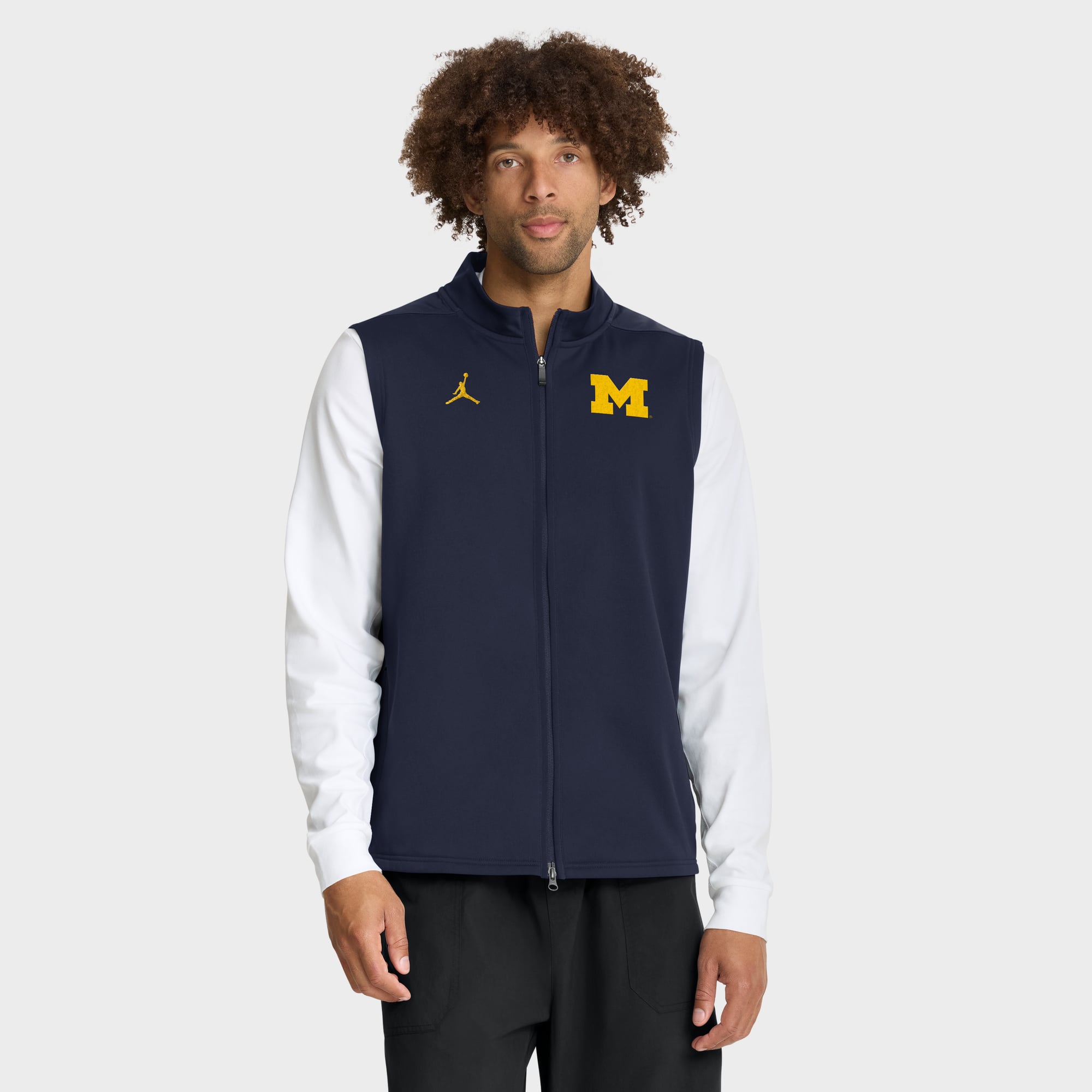 Men's Jordan Brand White Michigan Wolverines Primetime Victory Therma-FIT Full-Zip Vest