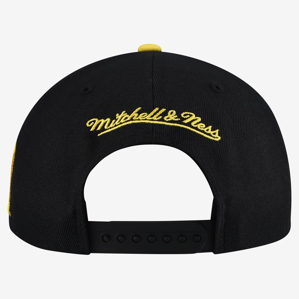 Men's Mitchell & Ness Black Michigan Wolverines Team Script 2.0 ...