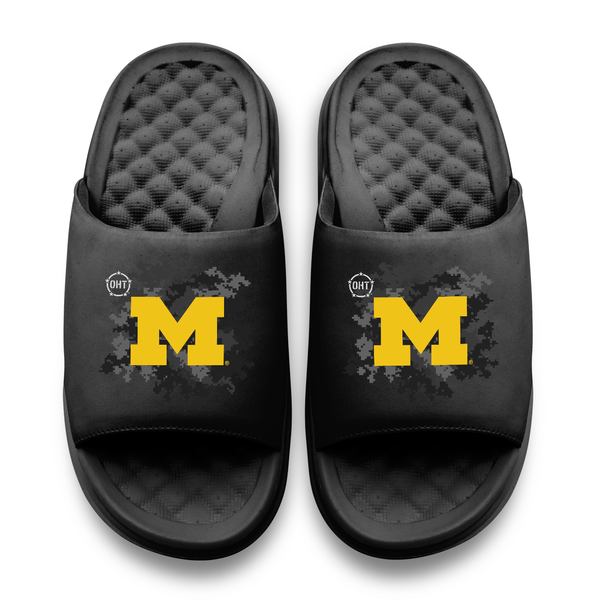 University of Michigan Apparel & Spirit Store Mens Footwear  display picture 1