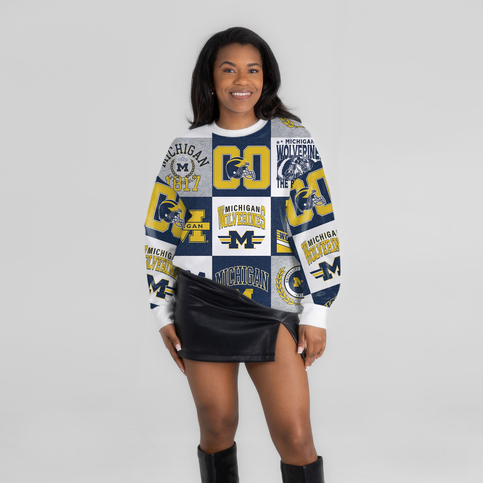 Pull à manches longues patchwork Michigan Wolverines Highlight Reel pour femme, bleu marine, Gameday Couture