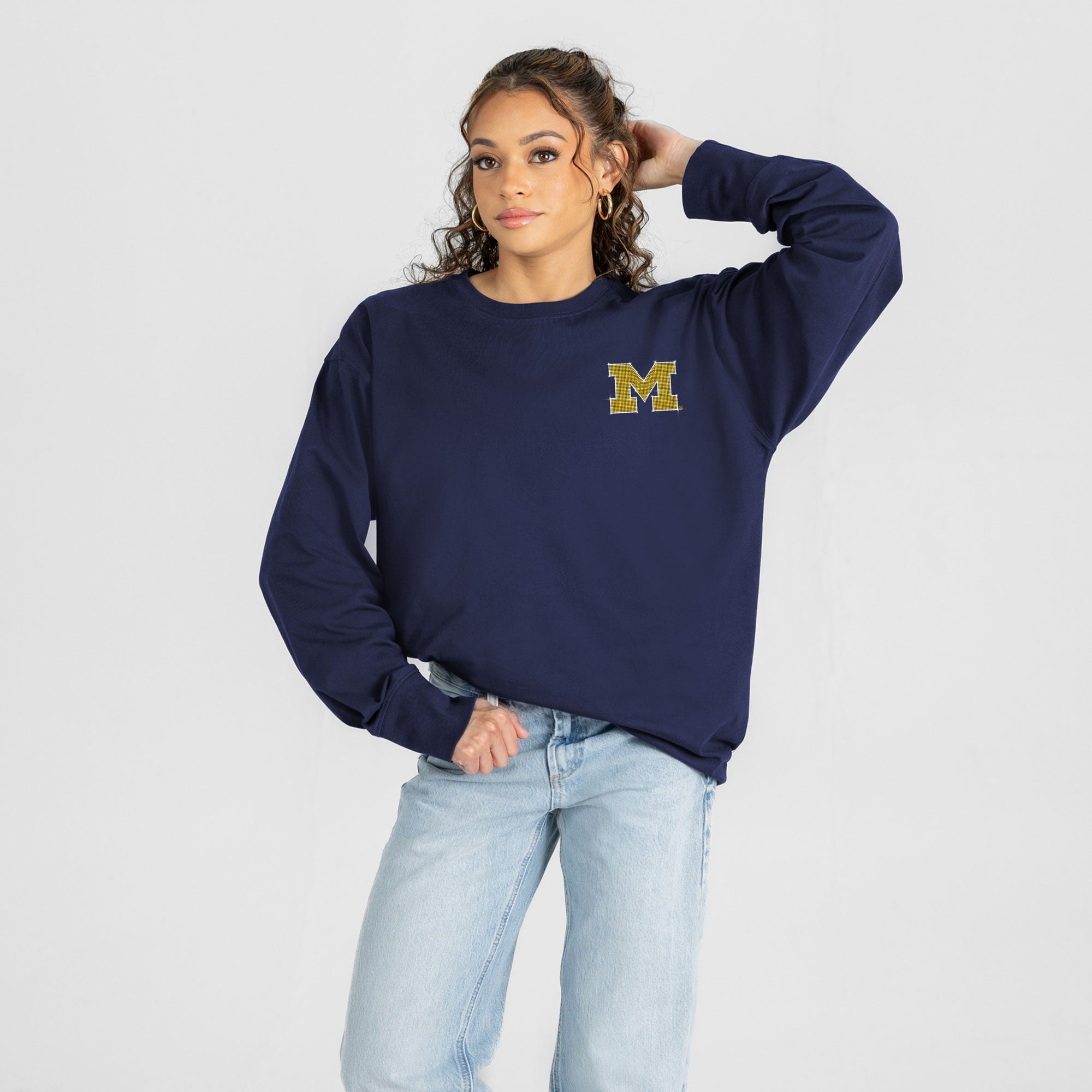 T-shirt à manches longues pour femmes Gameday Couture bleu marine Michigan Wolverines Light It Up strass