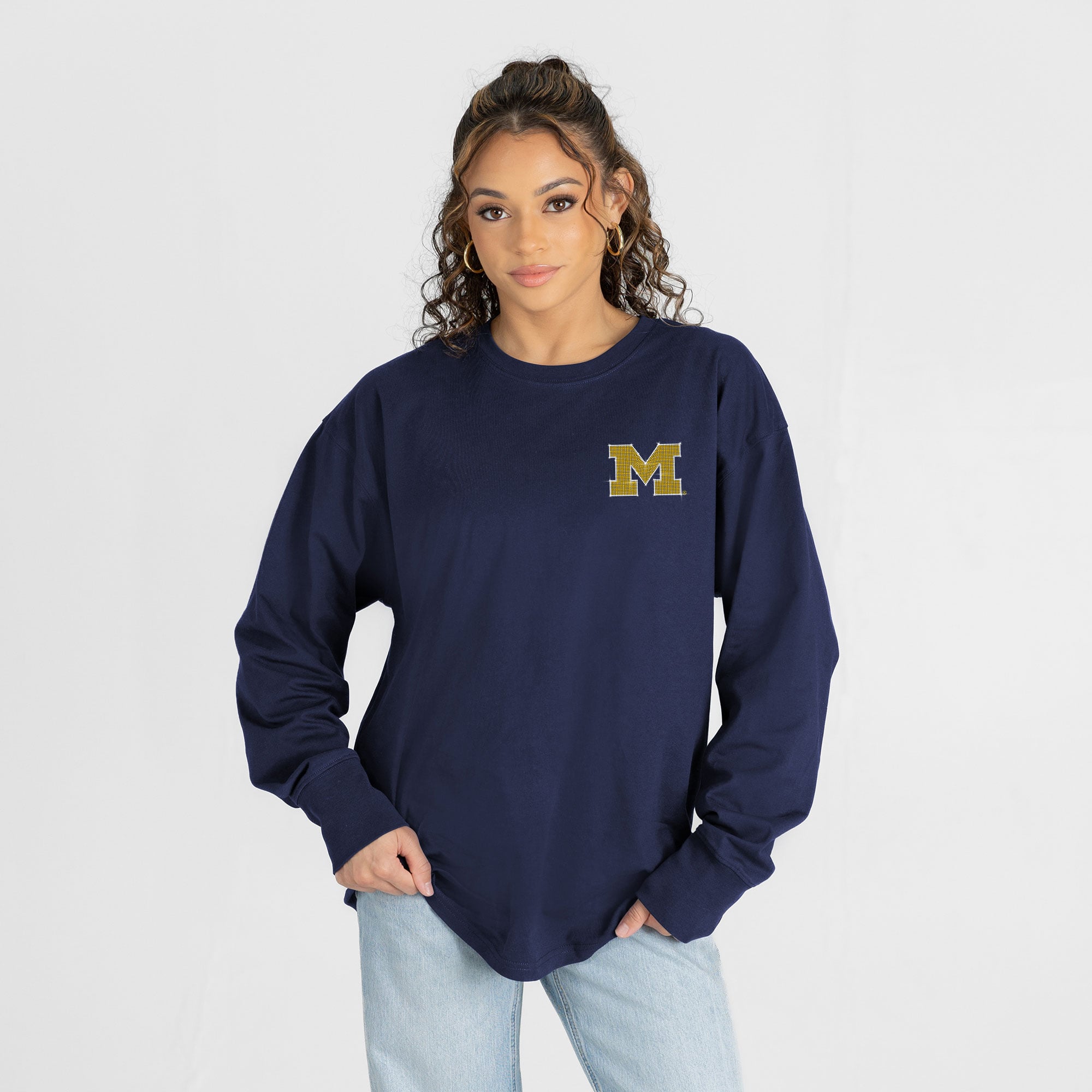 T-shirt à manches longues pour femmes Gameday Couture bleu marine Michigan Wolverines Light It Up strass
