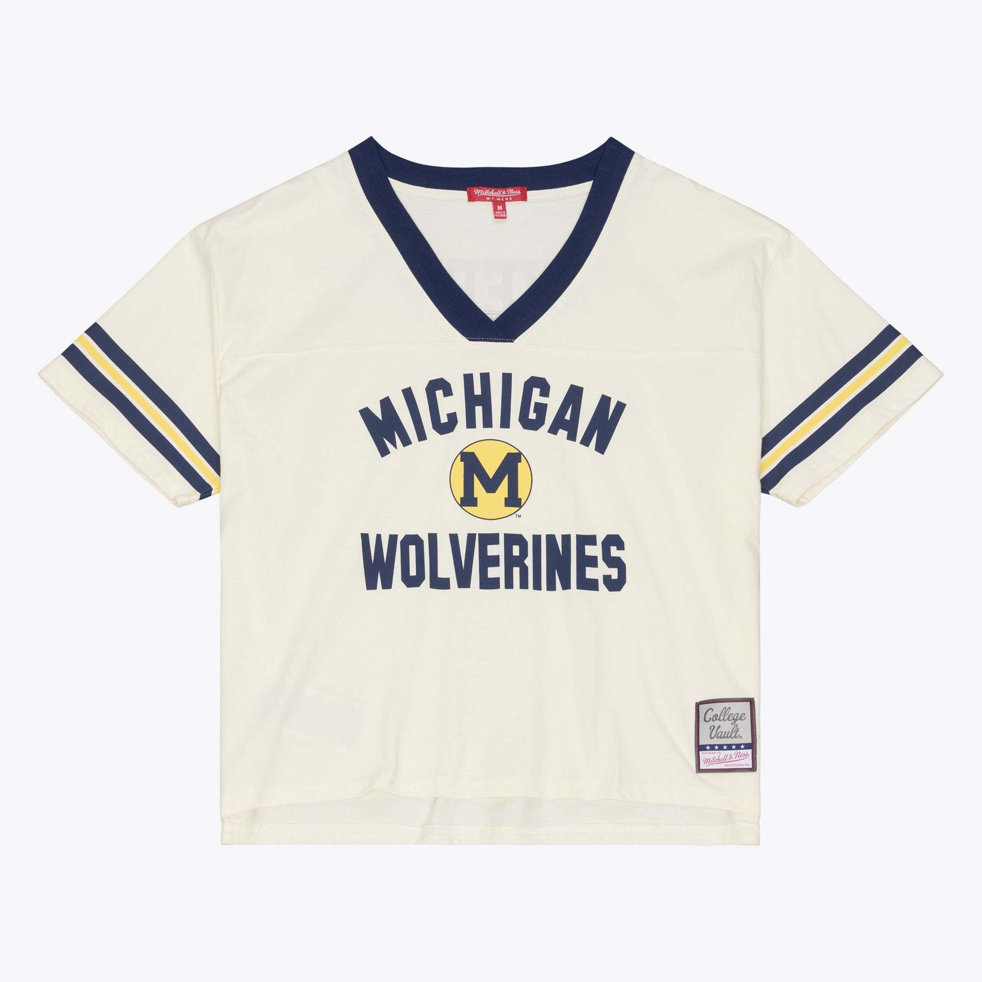 T-shirt court à empiècement carré Mitchell & Ness crème Michigan Wolverines pour femme