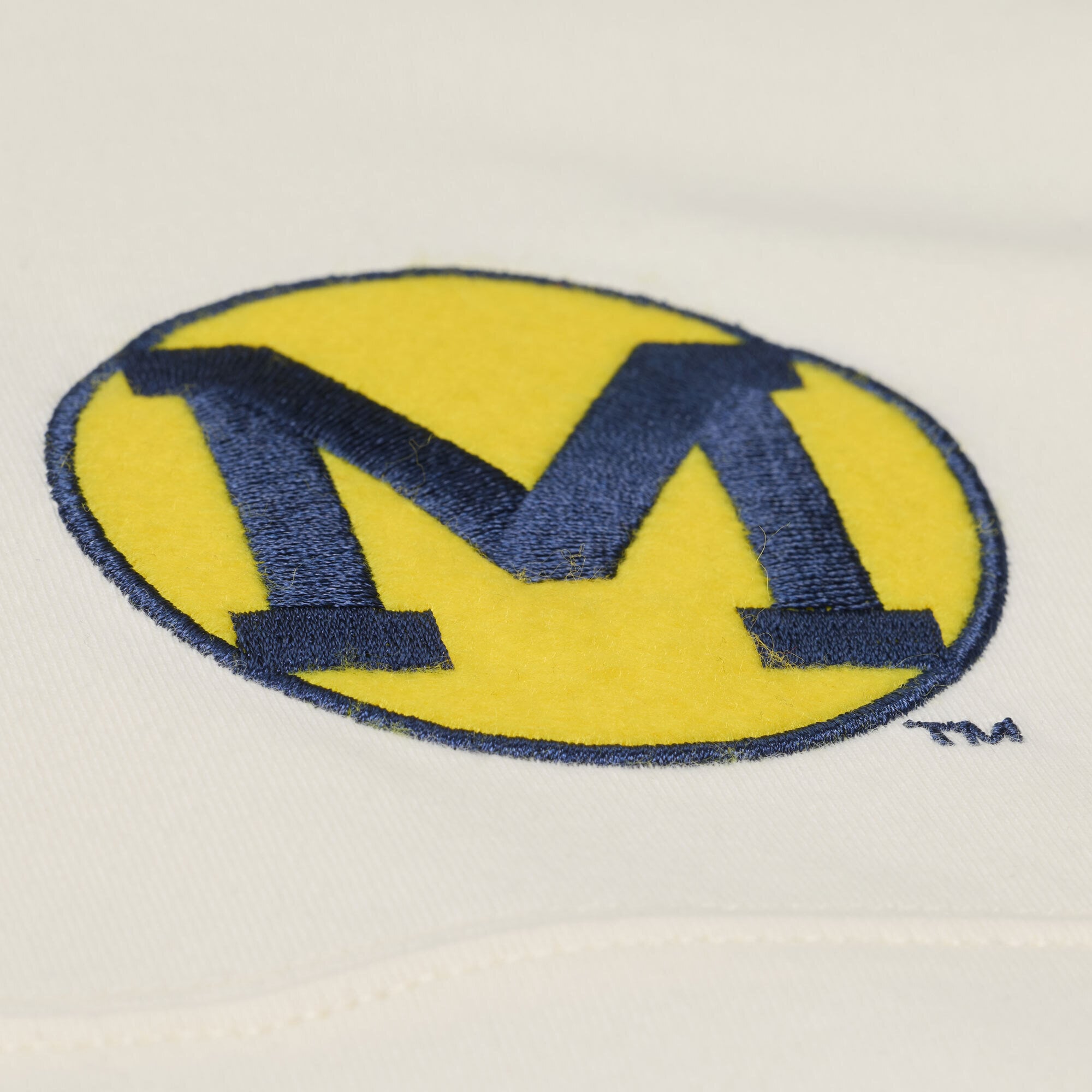 Women's Mitchell & Ness Cream Michigan Wolverines Retro Roots Oversized 3/4-Sleeve T-Shirt