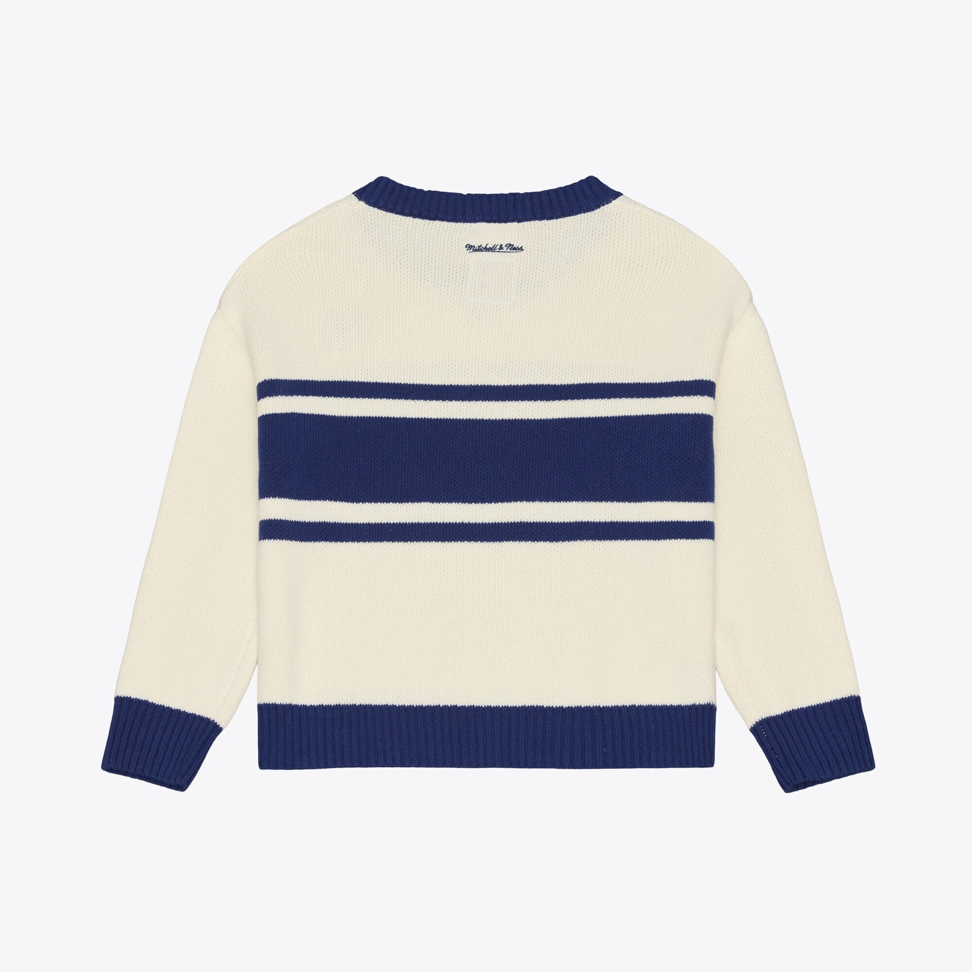 Pull à col en V Mitchell & Ness crème Michigan Wolverines Retro Roots pour femme