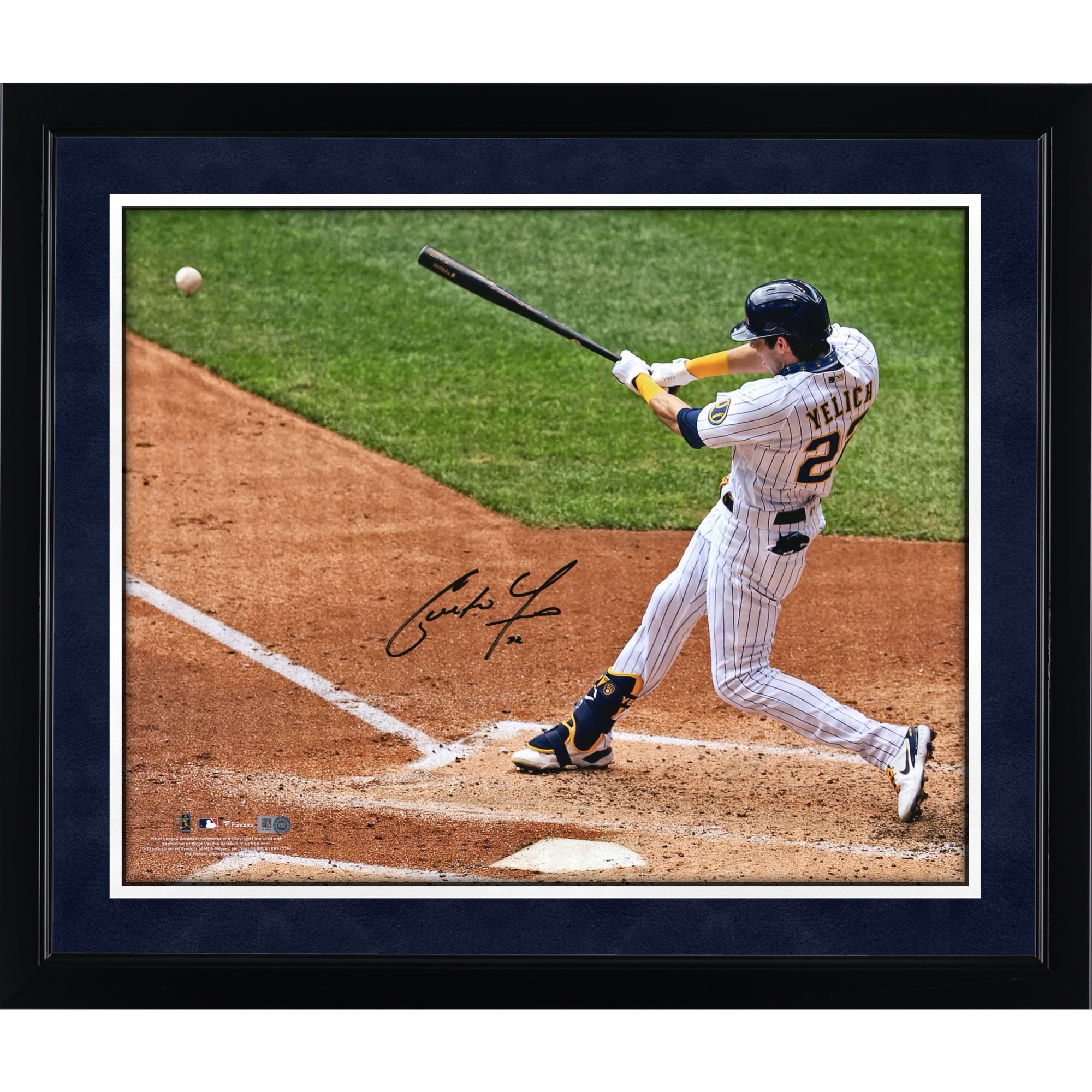 Photo de Christian Yelich (Milwaukee Brewers) autographiée (40,6 x 50,8 cm) en train de frapper