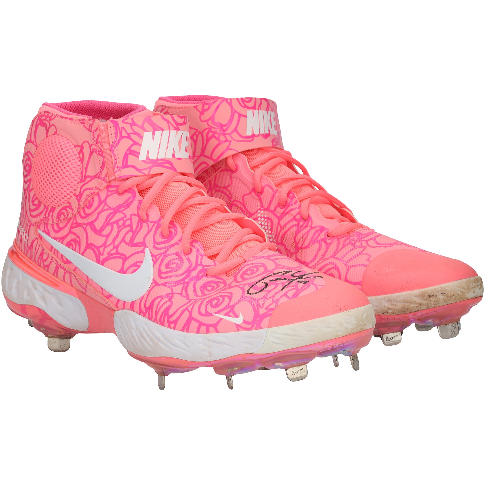 Christian Yelich Milwaukee Brewers Autographed Game-Used Pink Nike Cleats vs. Atlanta Braves on May 8, 2022 with "Game Used" Inscription