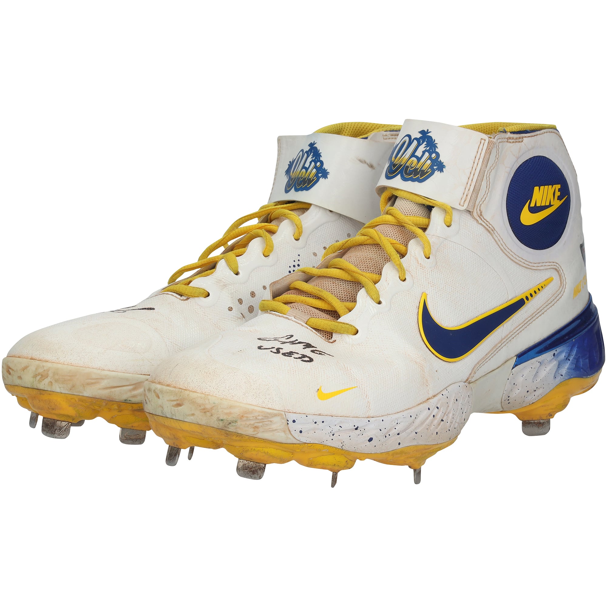 Christian Yelich Milwaukee Brewers Autographed Game-Used White Nike Cleats vs. Los Angeles Dodgers on August 18, 2022 with "Game Used" Inscription