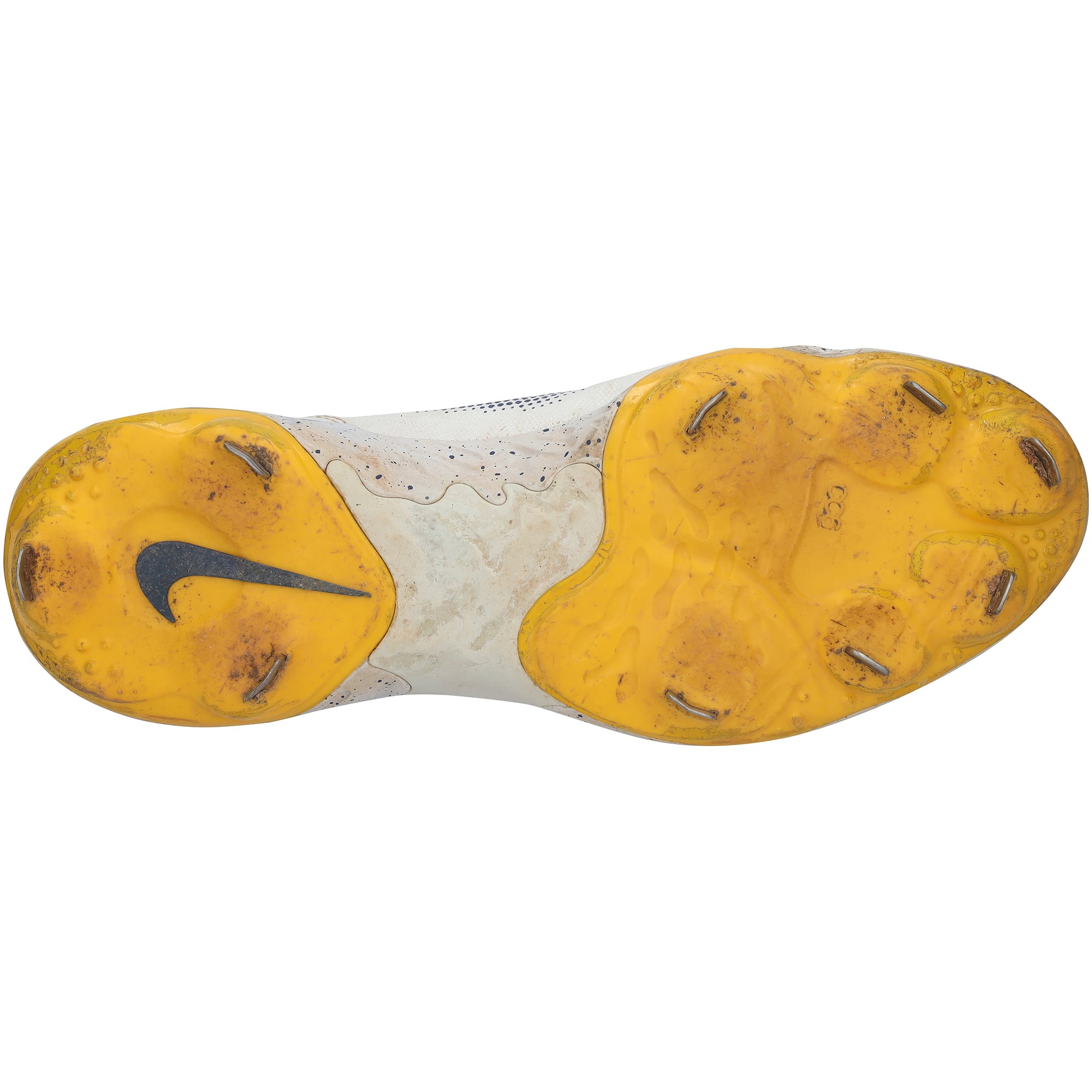 Christian Yelich Milwaukee Brewers Autographed Game-Used White Nike Cleats vs. Los Angeles Dodgers on August 18, 2022 with "Game Used" Inscription