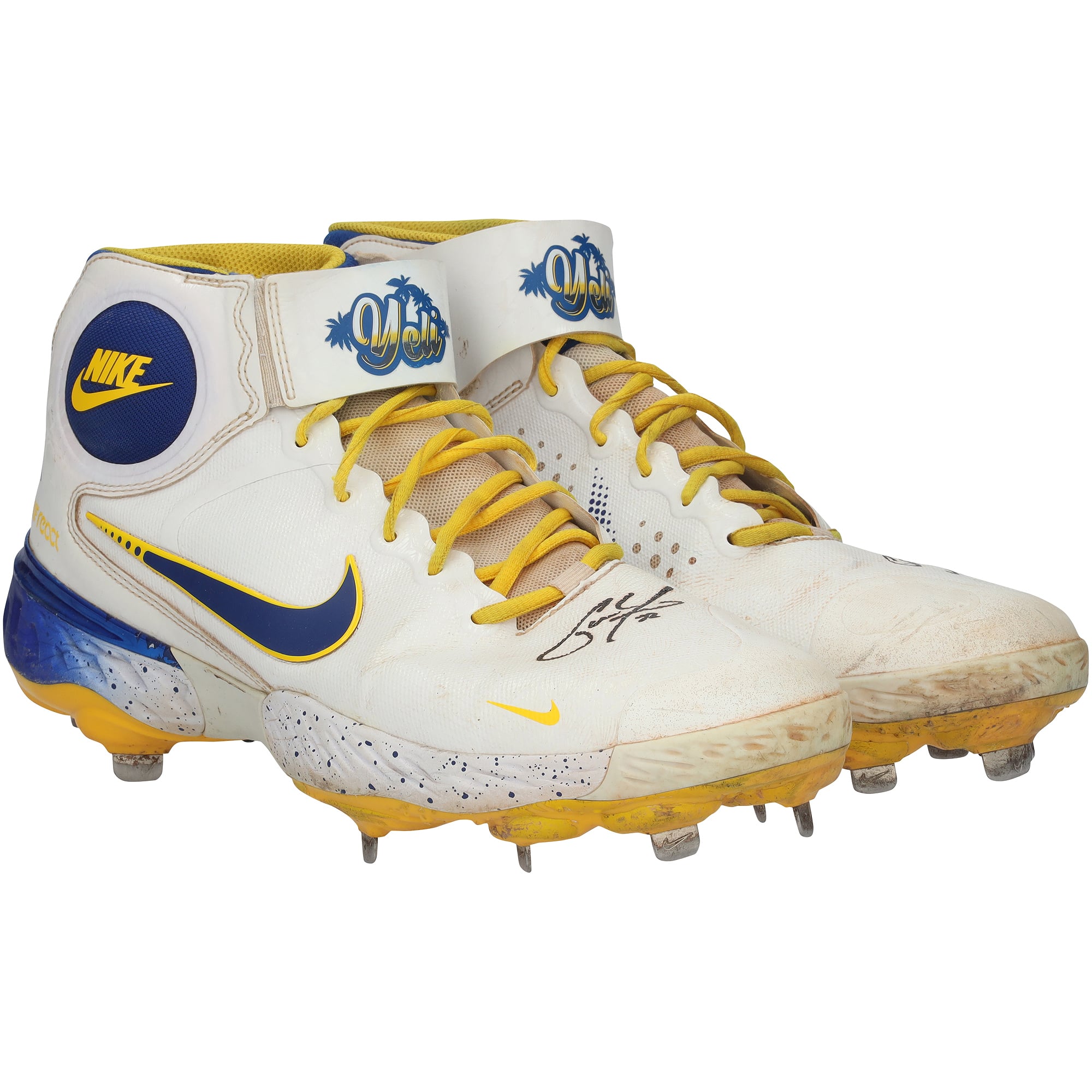 Christian Yelich Milwaukee Brewers Autographed Game-Used White Nike Cleats vs. Los Angeles Dodgers on August 18, 2022 with "Game Used" Inscription