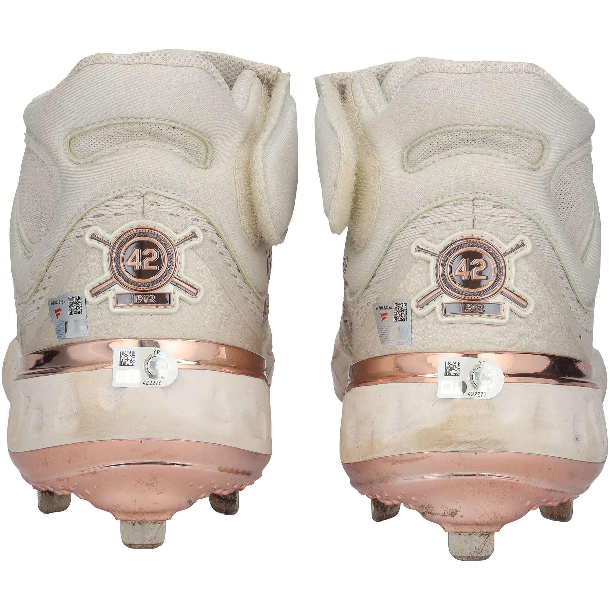 Christian Yelich Milwaukee Brewers Autographed Game-Used White Nike Cleats vs. San Diego Padres on April 15, 2023 with "Game Used" Inscription