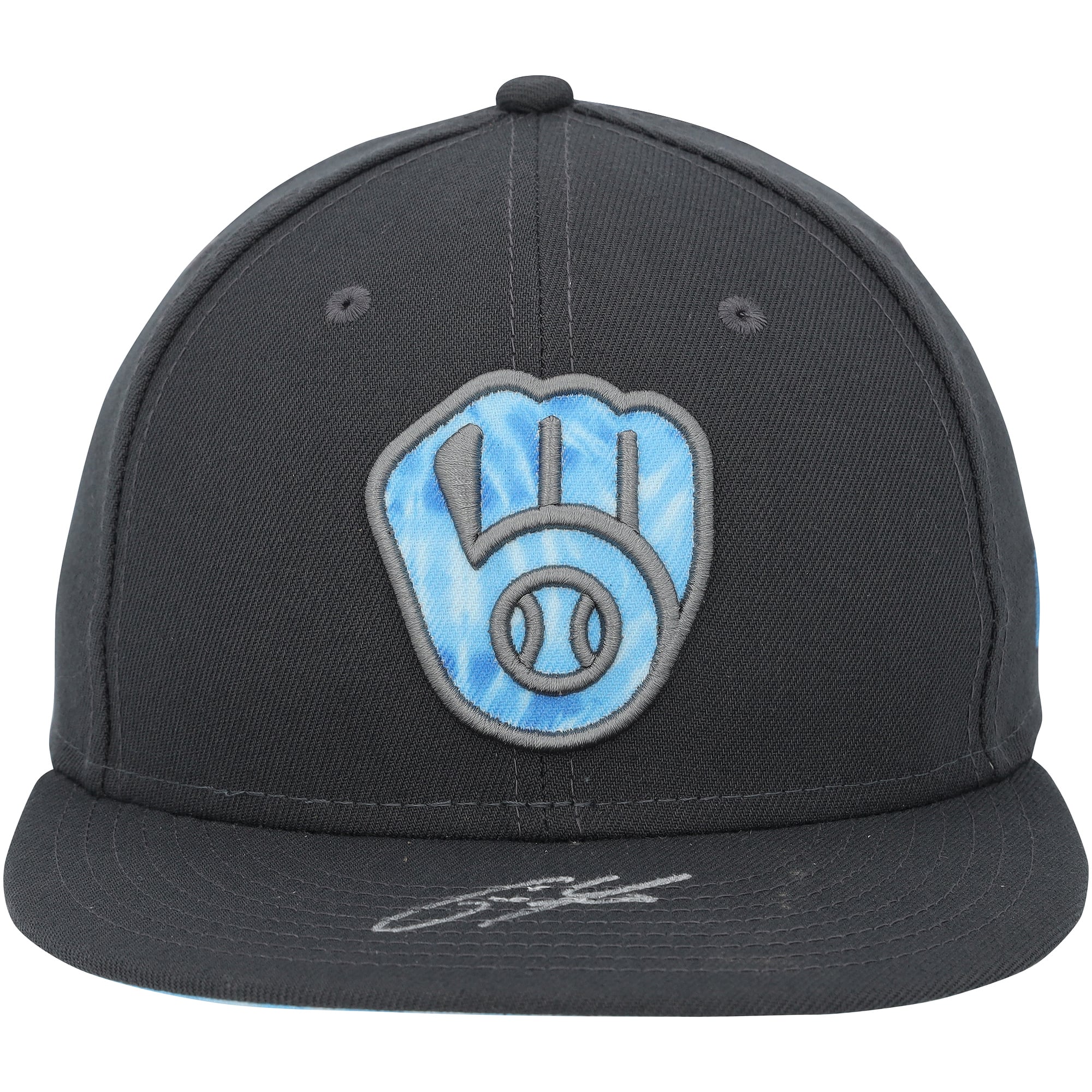 Casquette grise autographiée par Christian Yelich, des Brewers de Milwaukee, lors de la saison 2022 de la MLB.