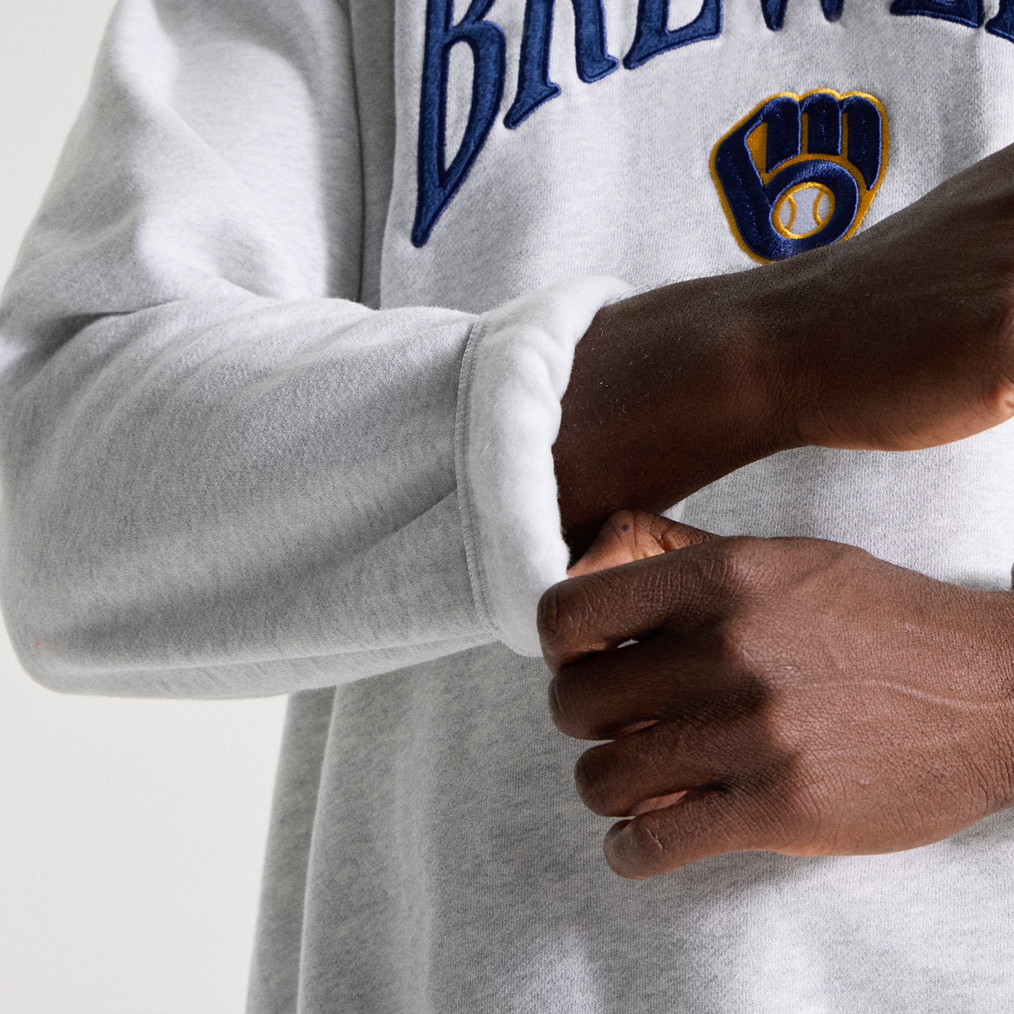 Sweat-shirt Steady State des Milwaukee Brewers de lululemon, gris chiné ultra clair, pour homme
