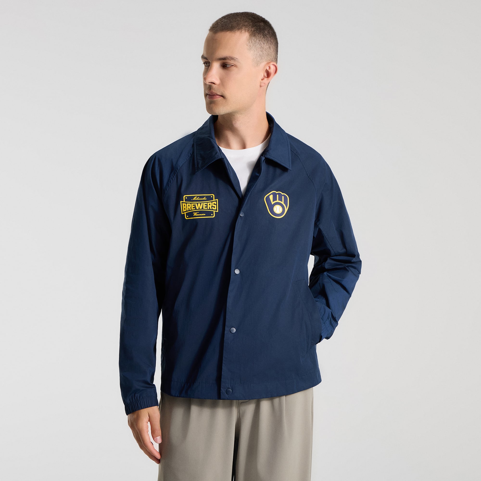 Veste de coach raglan lululemon True Navy Milwaukee Brewers pour homme