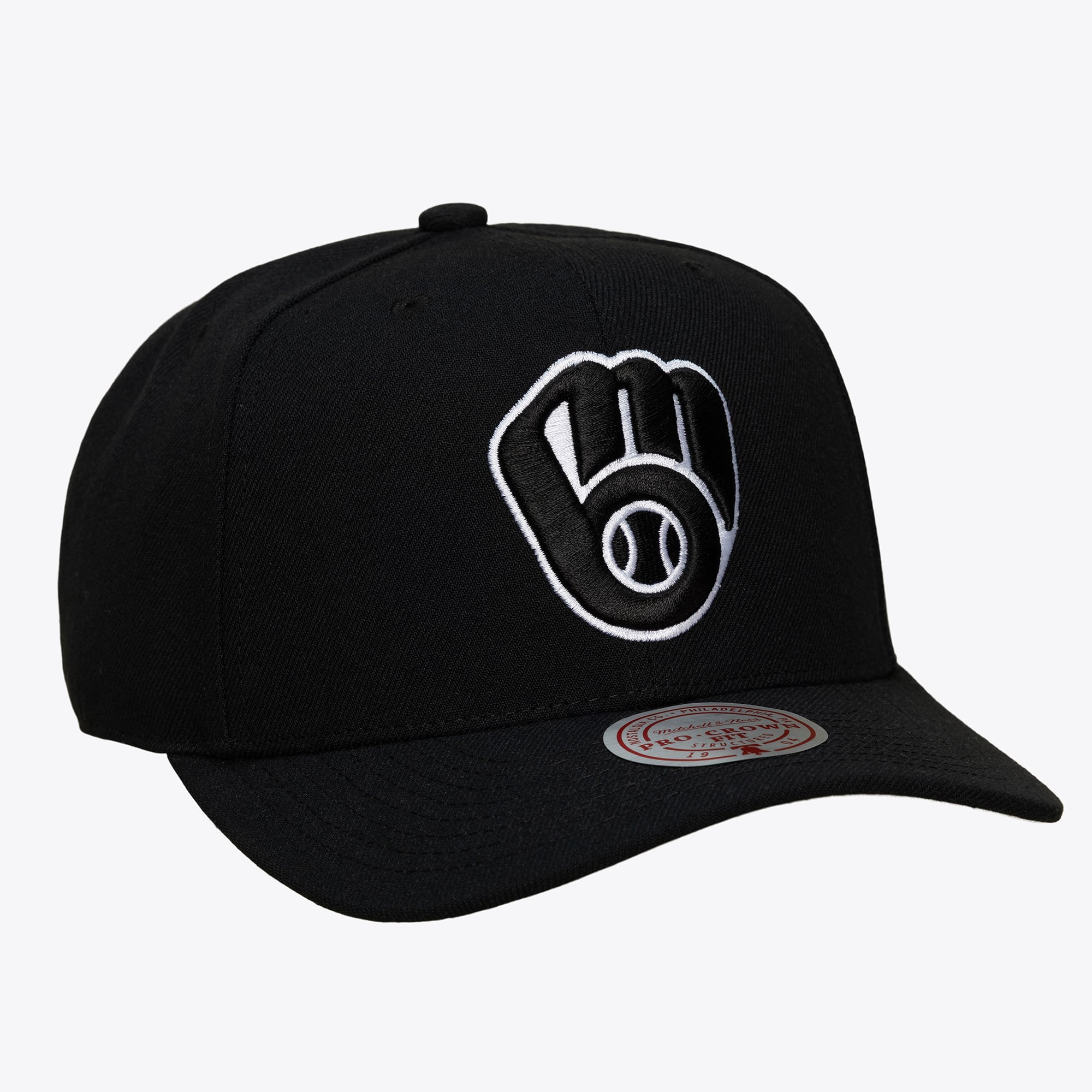 Men's Mitchell & Ness Black Milwaukee Brewers Black and White Pro Crown Snapback