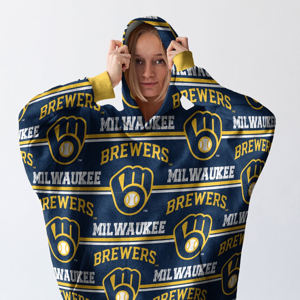 Pegasus Milwaukee Brewers Wave Ultra Soft Fan Cape