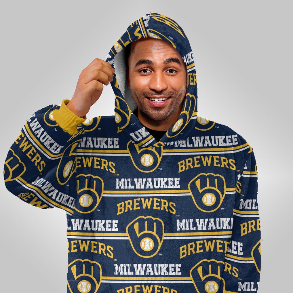 Pegasus Milwaukee Brewers Wave Ultra Soft Fan Cape