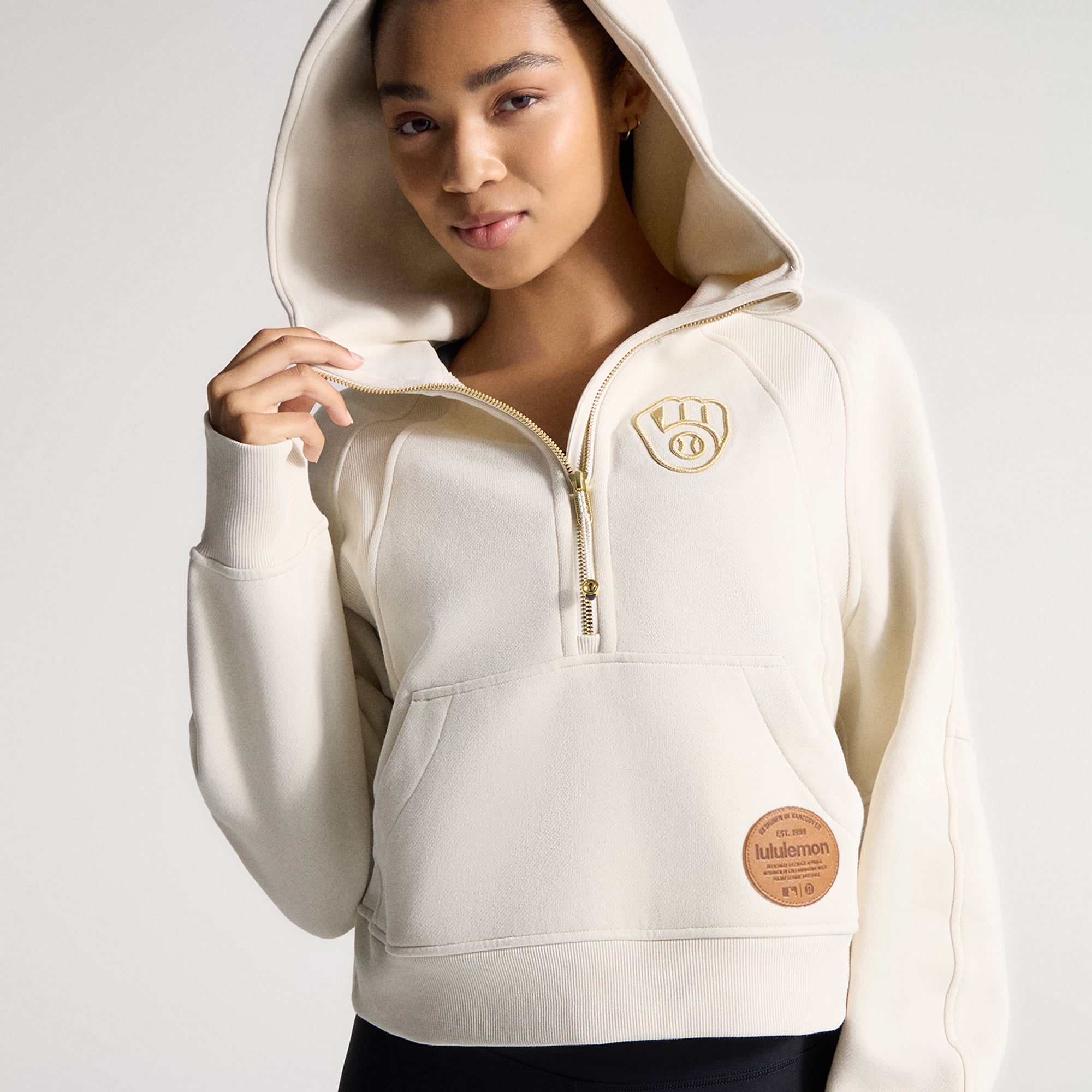 Sweat à capuche zippé oversize demi-hauteur pour femme lululemon Light Ivory Milwaukee Brewers Scuba