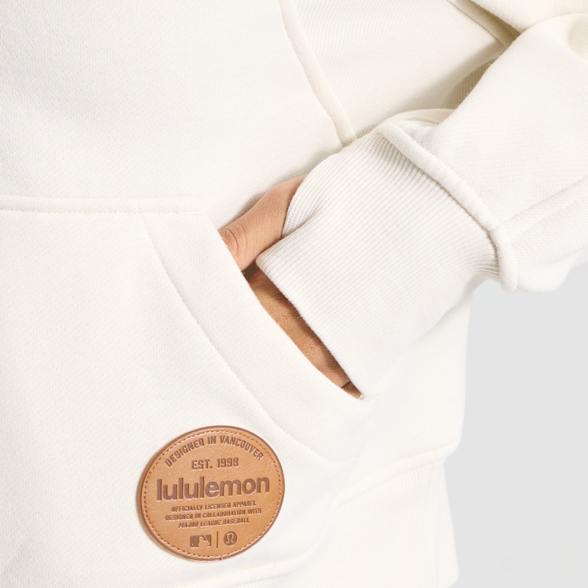 Sweat à capuche zippé oversize demi-hauteur pour femme lululemon Light Ivory Milwaukee Brewers Scuba