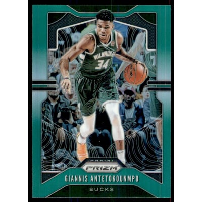 2019-20 Panini Prizm Prizms Green #152 Giannis Antetokounmpo