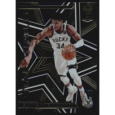 2021-22 Elite Star Status Blue #8 Giannis Antetokounmpo