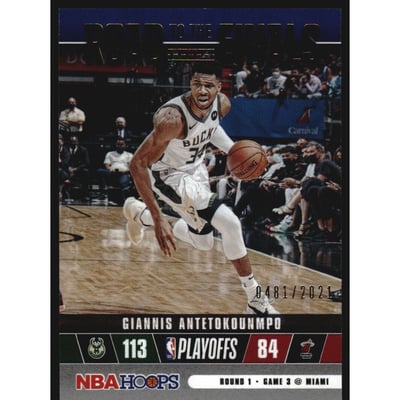 2021-22 Hoops Road to the Finals #17 Giannis Antetokounmpo/2021