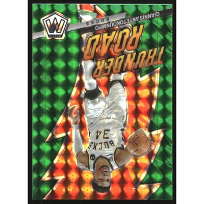 2022-23 Panini Mosaic Thunder Road Mosaic Green #6 Giannis Antetokounmpo