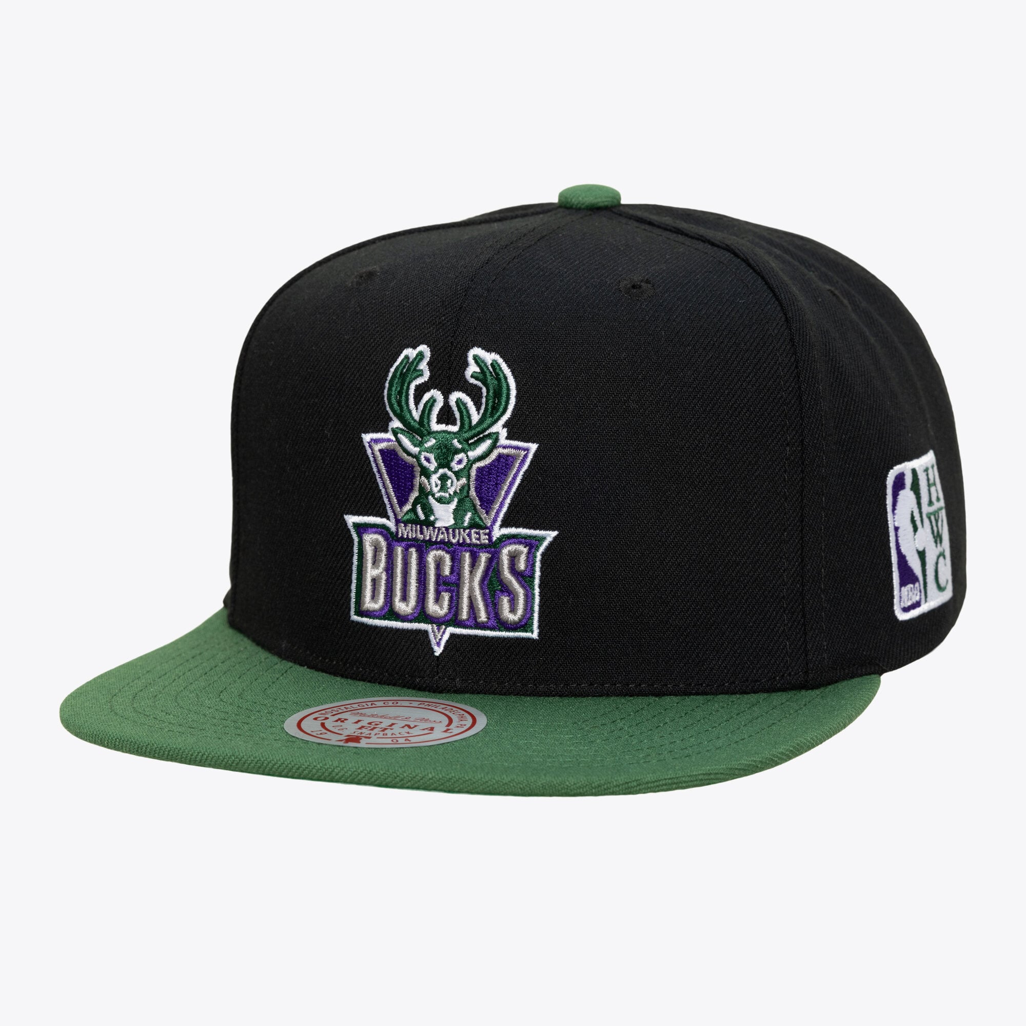 Men's Milwaukee Bucks  Mitchell & Ness Black Legendary Home Snapback Hat