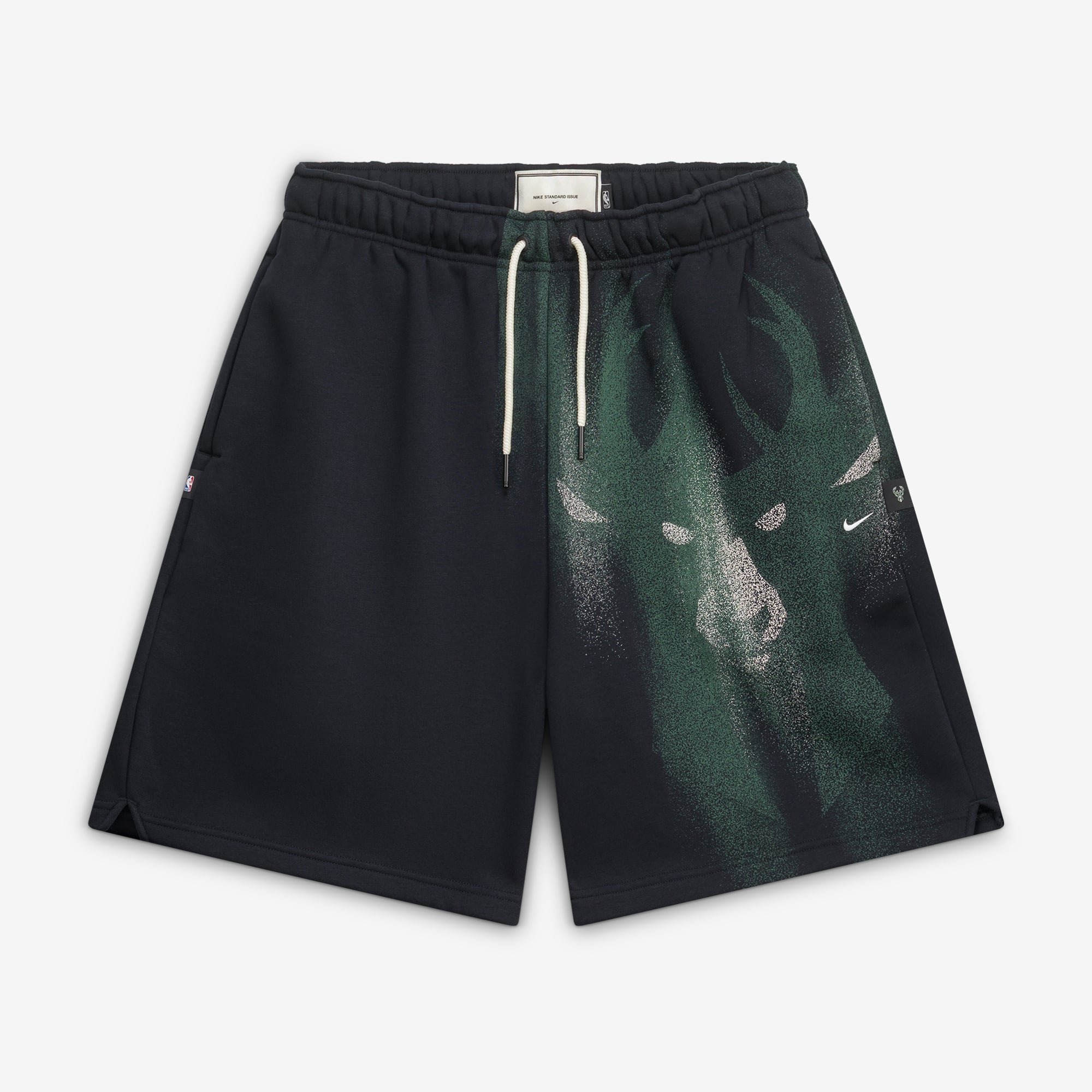 Short de sport Nike Milwaukee Bucks 2026 Standard Issue pour homme, en polaire noire.