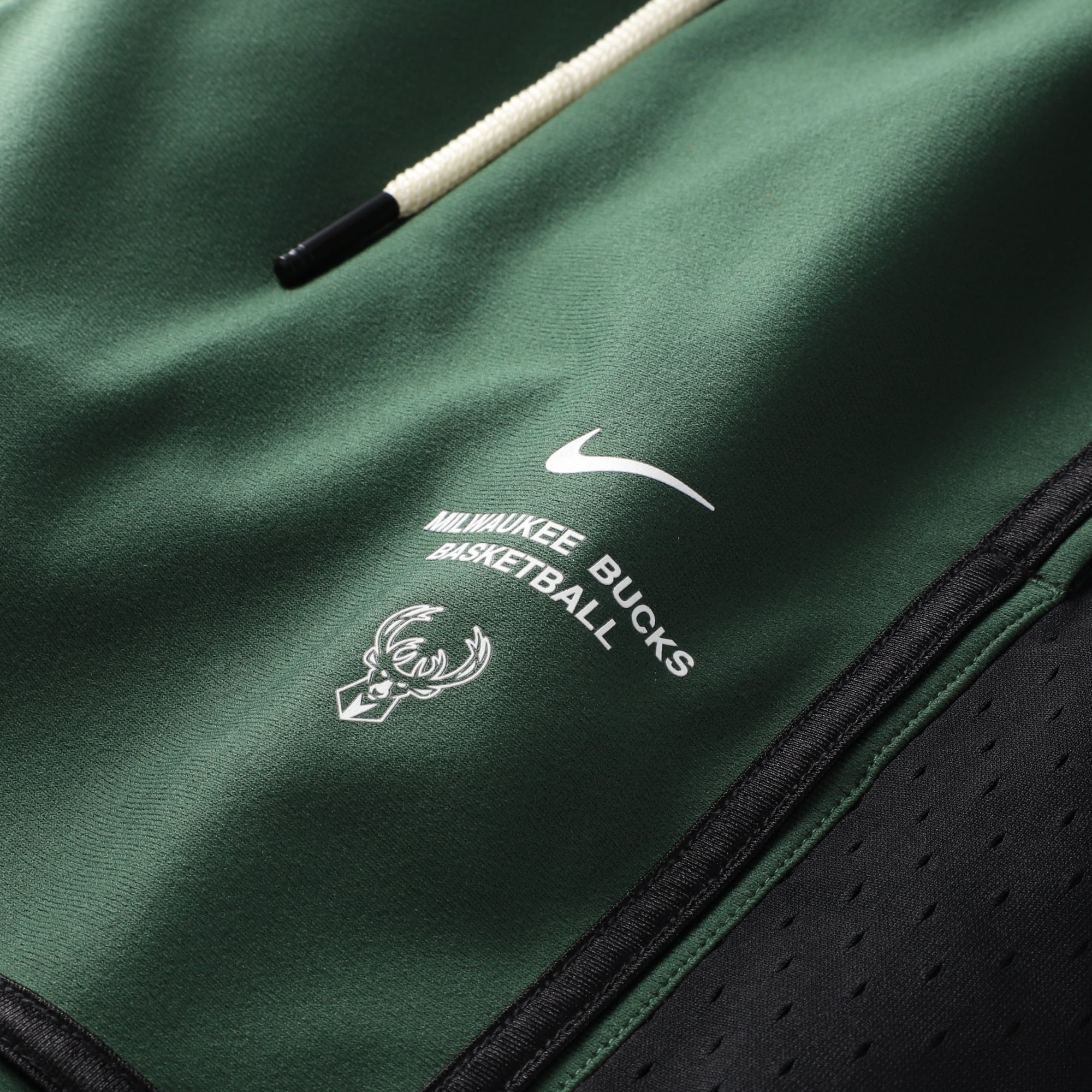 Short de match Nike vert chasseur Milwaukee Bucks 2026 Standard Issue pour homme