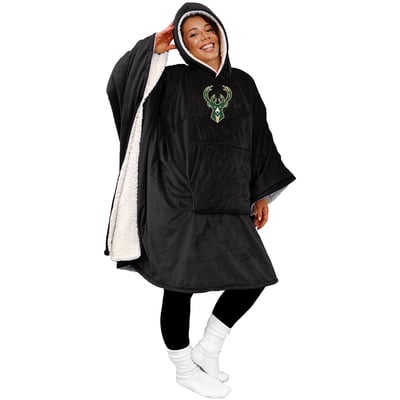 Milwaukee Bucks Pegasus Team Color 50" x 70" Bloncho Sherpa Fan Cape