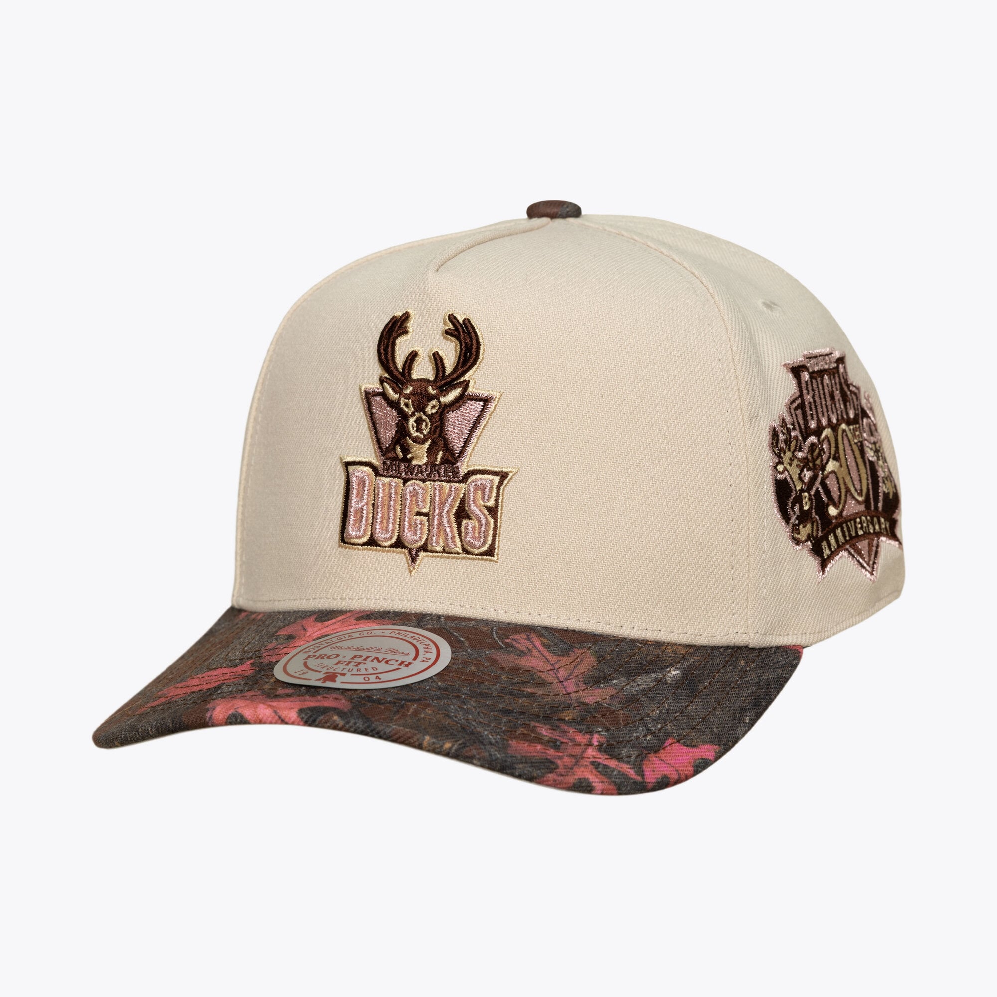 Casquette unisexe Mitchell & Ness crème Milwaukee Bucks Hardwood Classics rose automne Pro