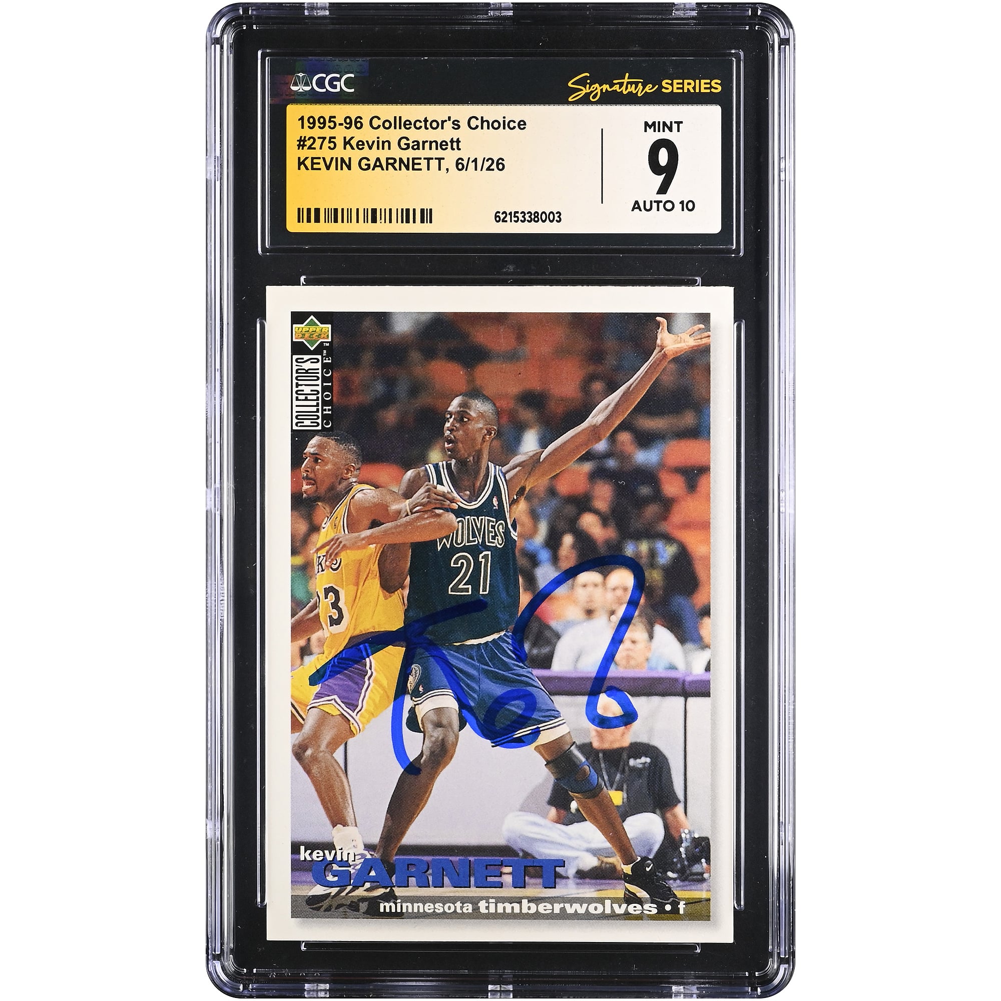 Carte de recrue autographiée de Kevin Garnett, Minnesota Timberwolves, 1995-96 Collector's Choice n° 275, authentifiée CGC Fanatics Witnessed (9/10).
