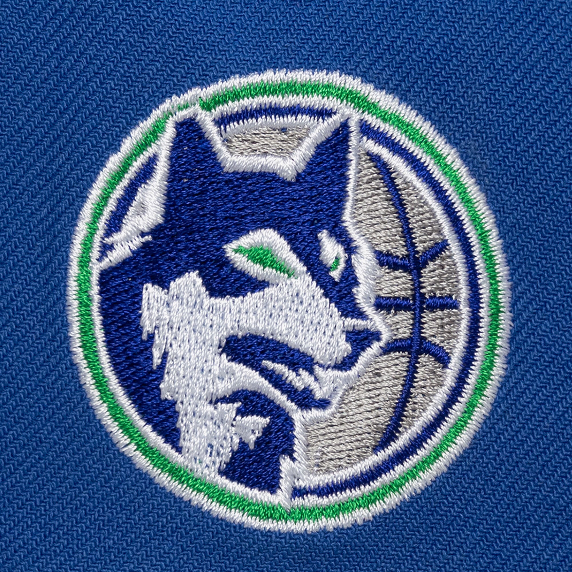 Casquette snapback Mitchell & Ness bleue pour homme, modèle entraîneur-chef des Minnesota Timberwolves