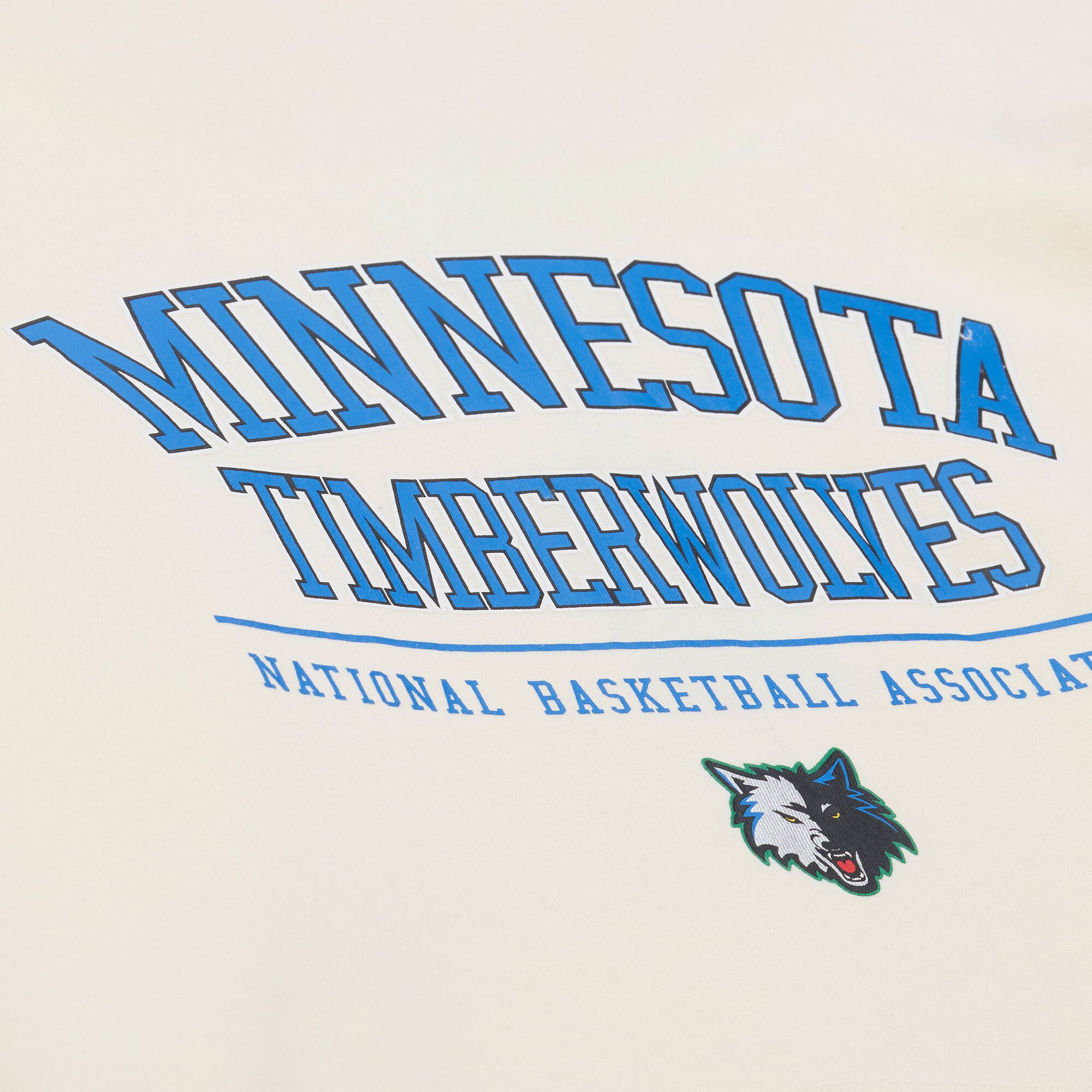 Sweat à capuche en polaire Mitchell & Ness crème Minnesota Timberwolves pour homme
