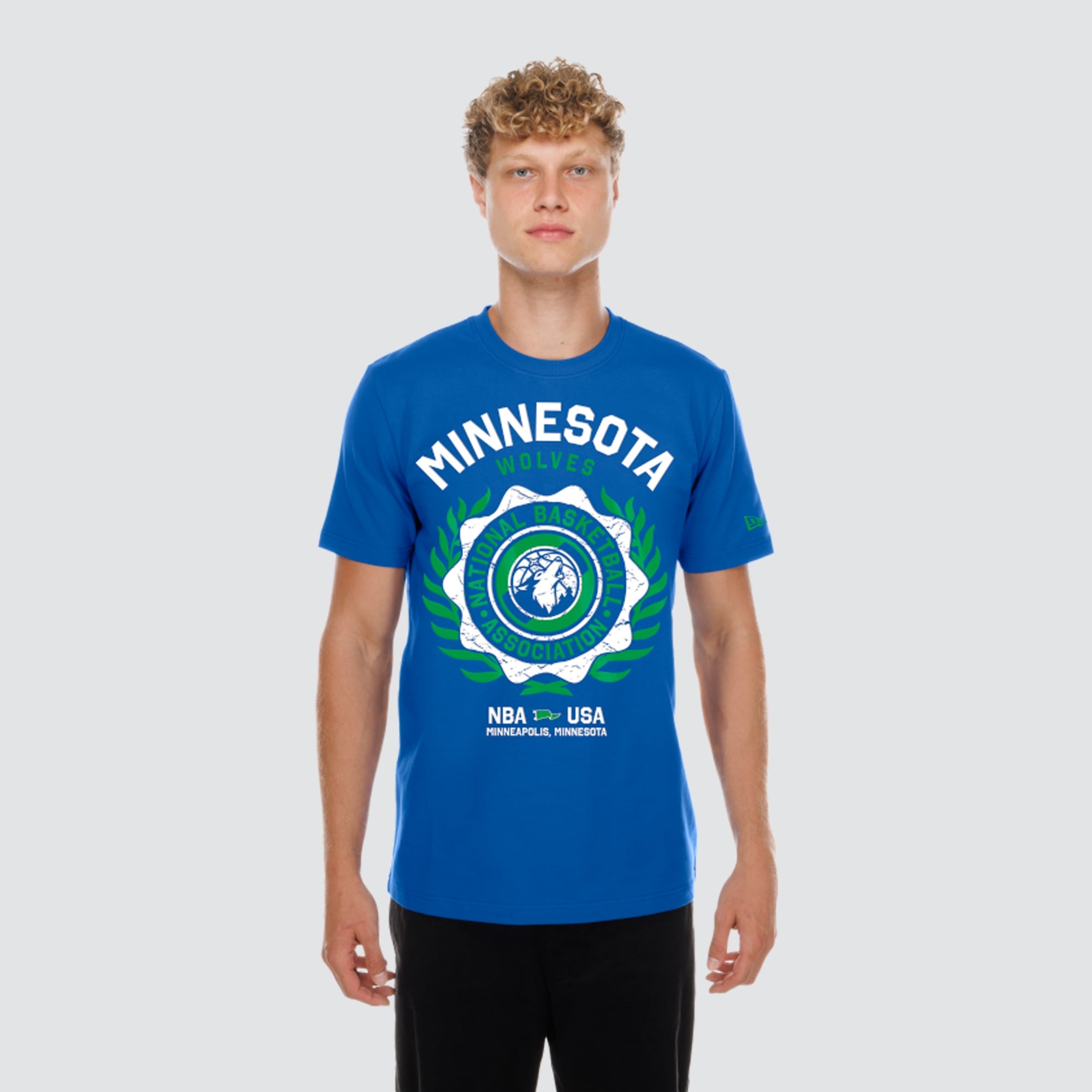 T-shirt floqué New Era bleu Minnesota Timberwolves avec écusson Laurel Crest pour homme