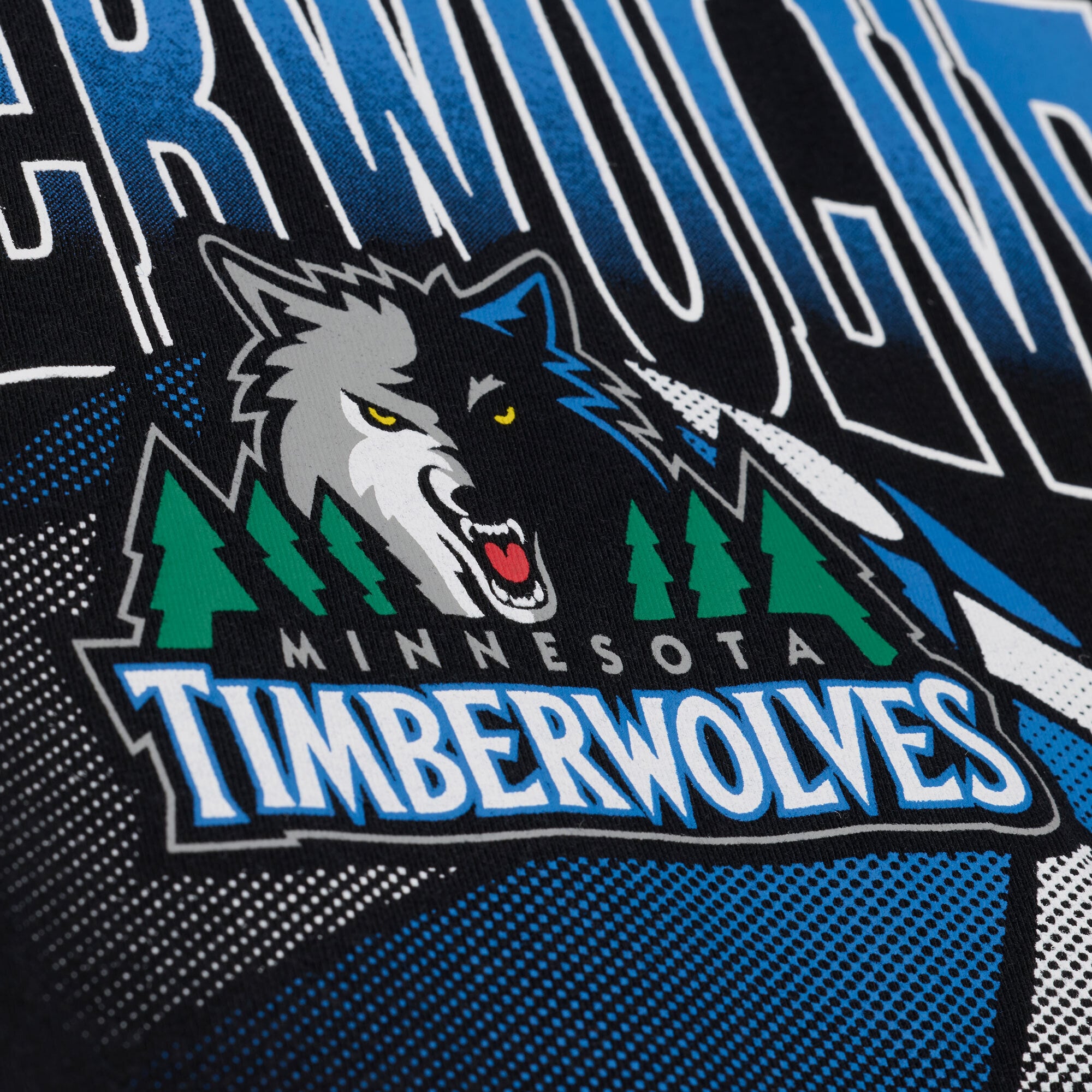 T-shirt court à imprimé graphique noir Mitchell & Ness Minnesota Timberwolves pour femme