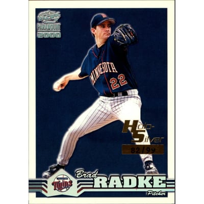 2000 Paramount Holographic Silver #137 Brad Radke