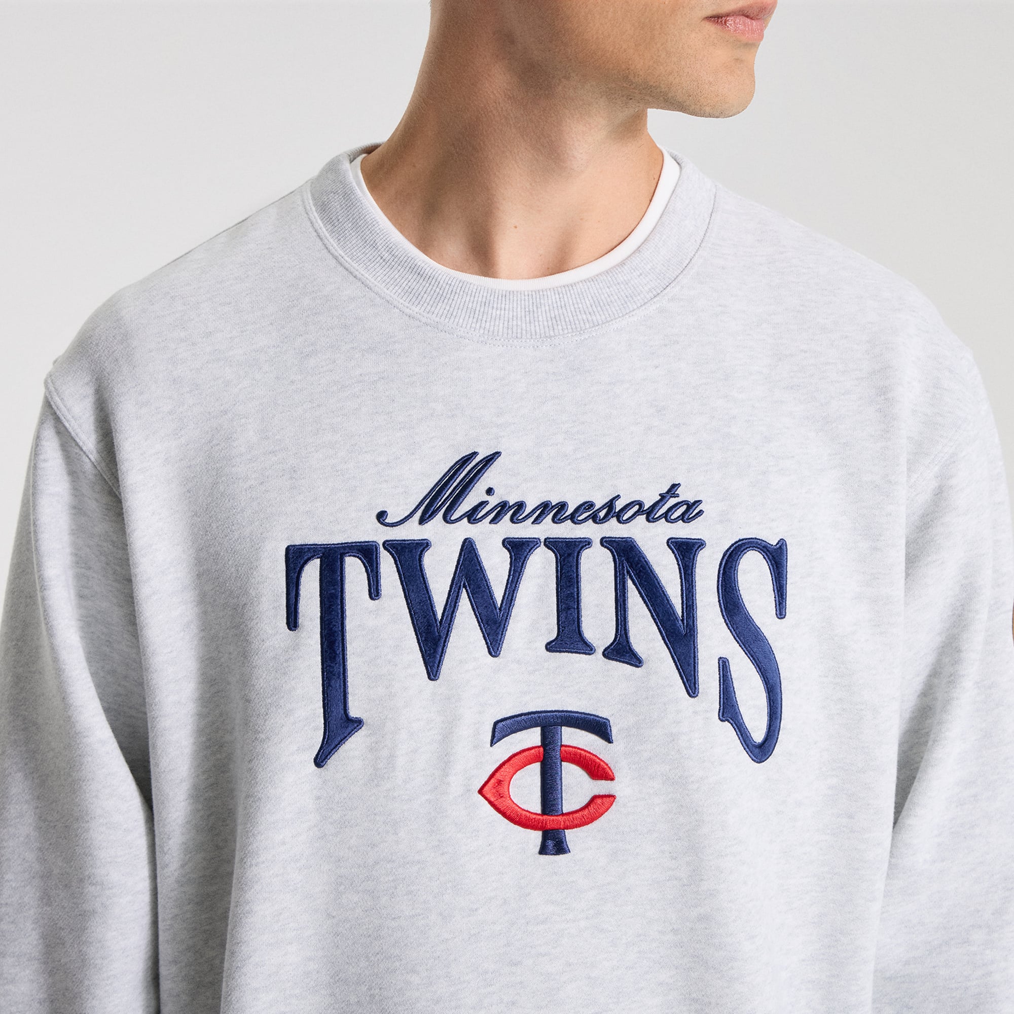 Men's lululemon Heathered Core Ultra Light Grey Minnesota Twins Steady State Sweatshirt