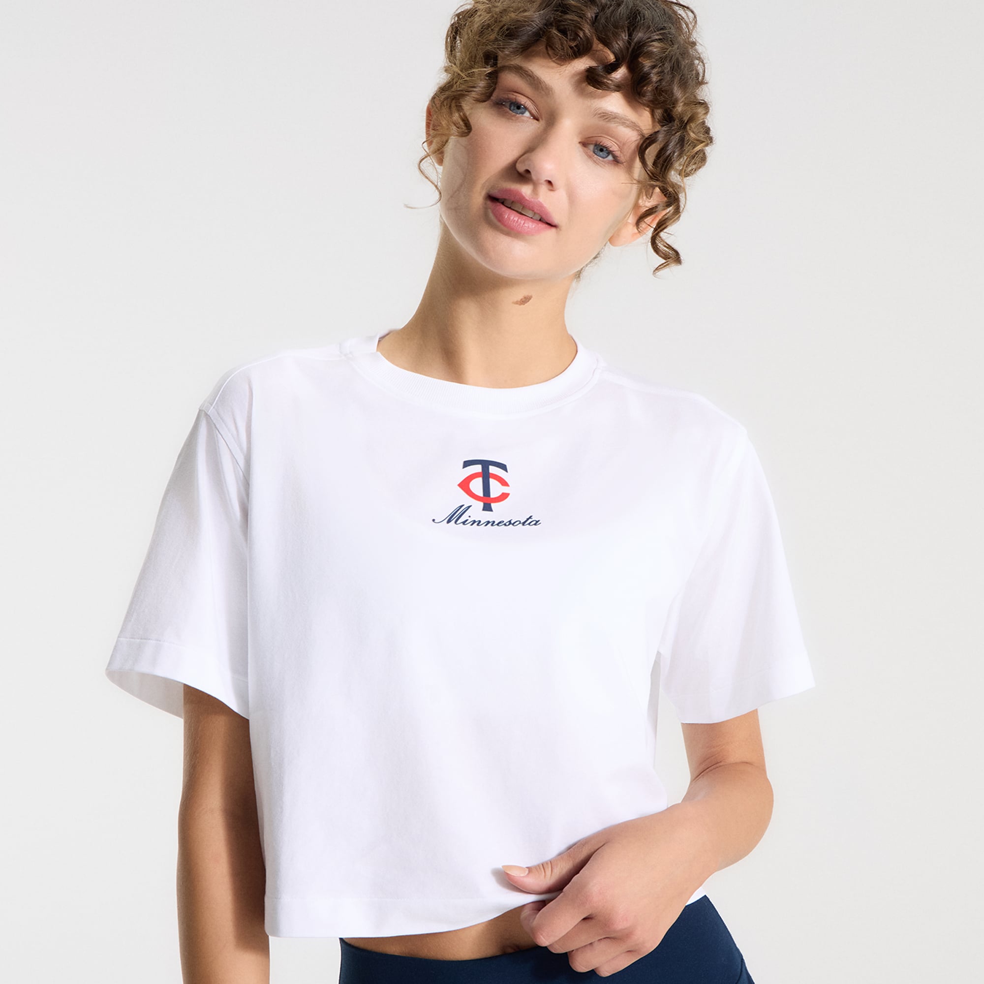 T-shirt court en coton biologique blanc Minnesota Twins All Yours pour femme de lululemon