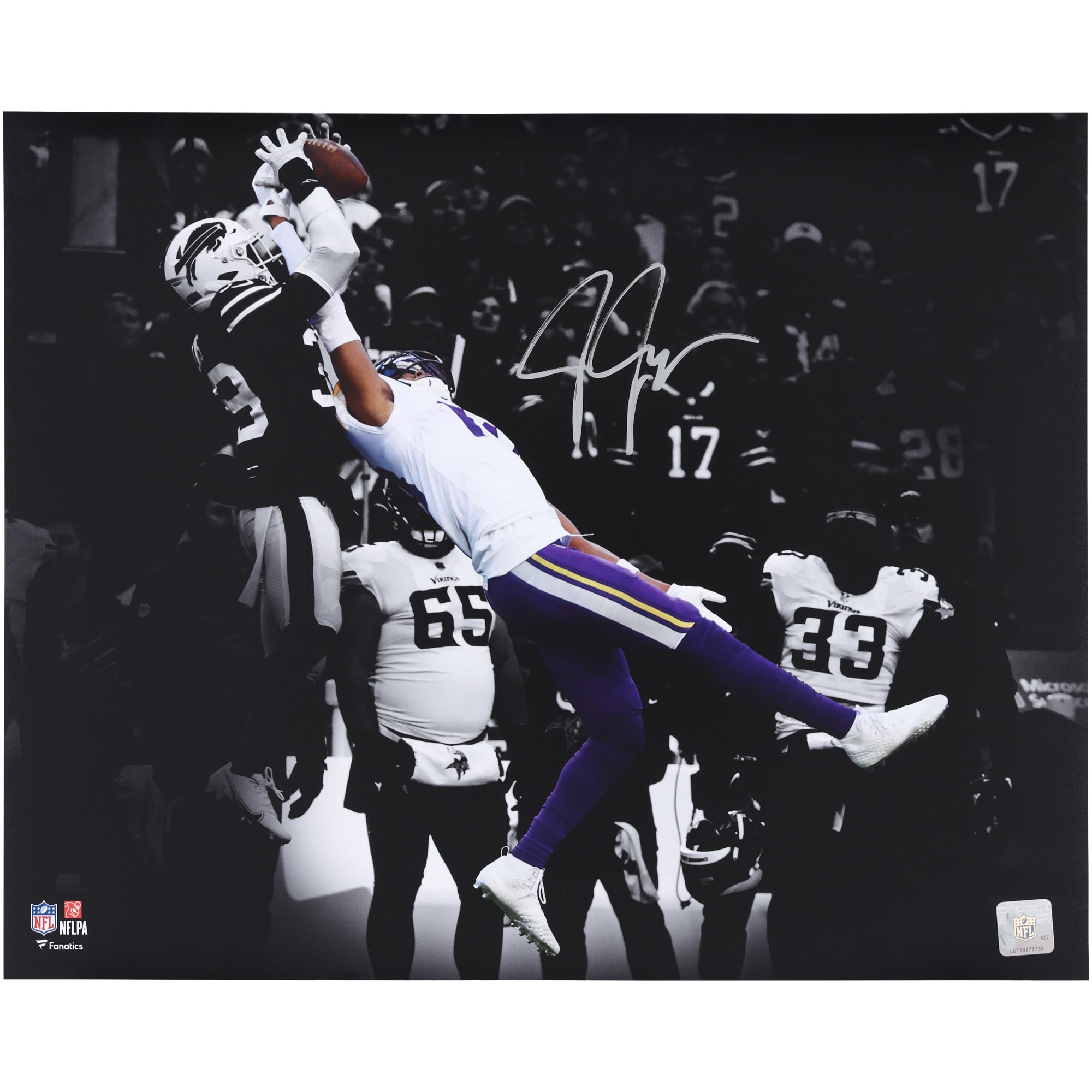 Justin Jefferson Minnesota Vikings Autographed 16" x 20" Catch vs. Buffalo Bills Spotlight Photograph