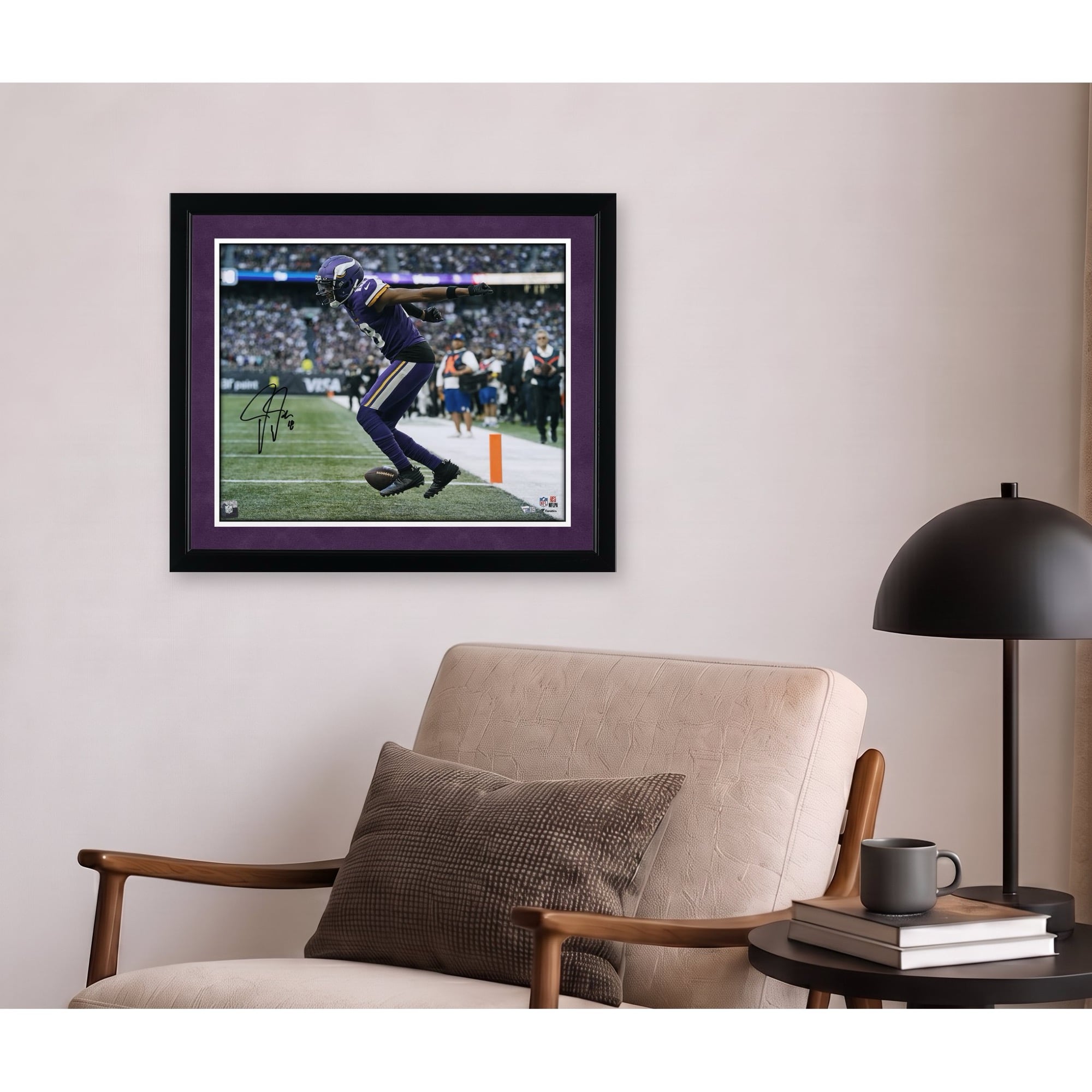 Photo dédicacée de Justin Jefferson, joueur des Vikings du Minnesota, maillot violet quadrillé (16 x 20 pouces).