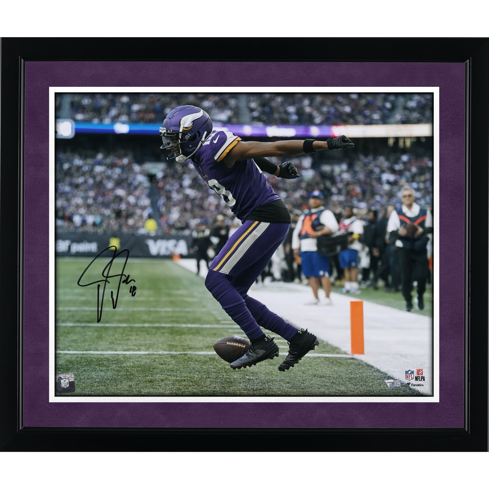 Photo dédicacée de Justin Jefferson, joueur des Vikings du Minnesota, maillot violet quadrillé (16 x 20 pouces).